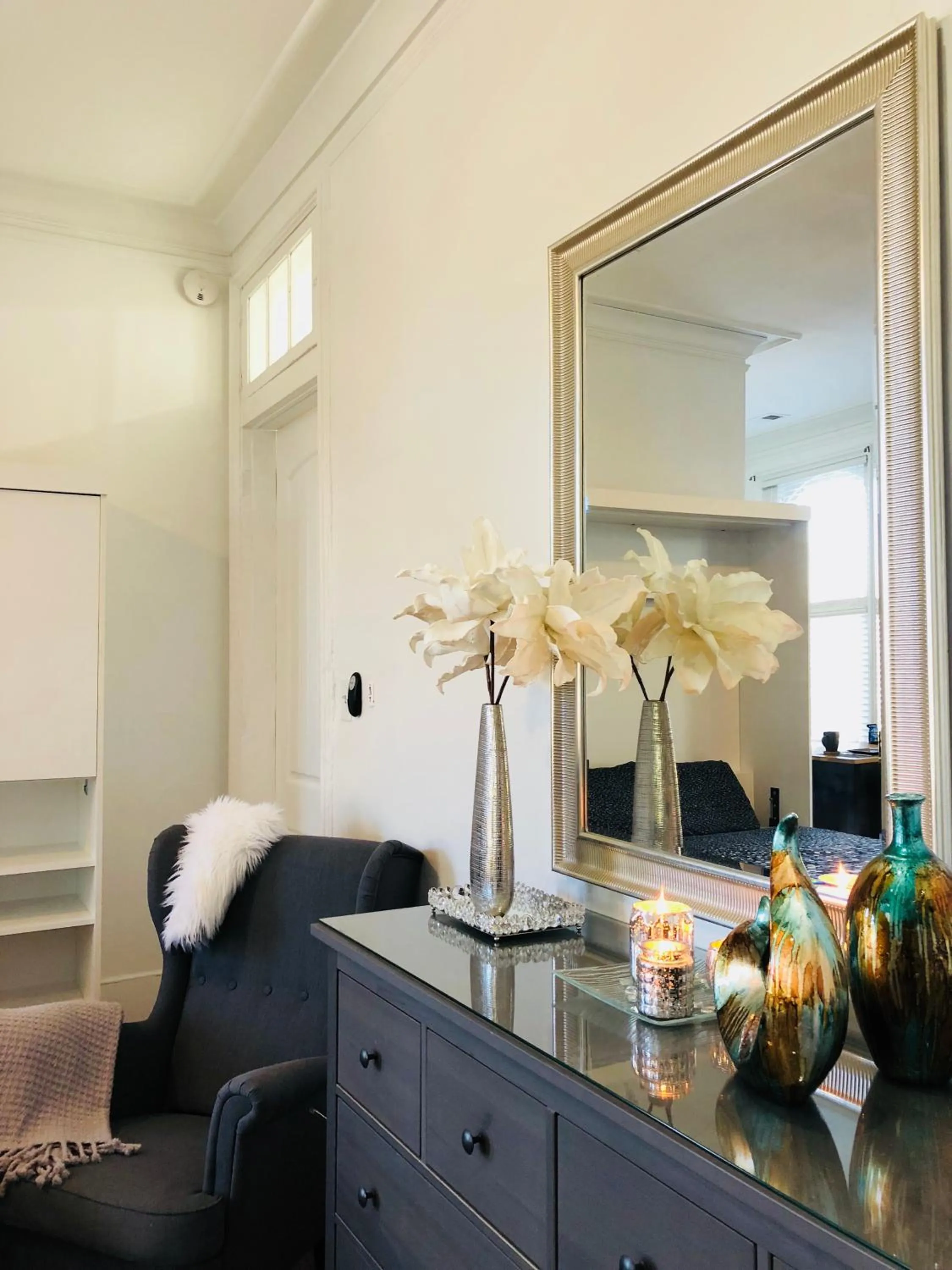 Decorative detail in Downtown Memphis Shellcrest Apartments