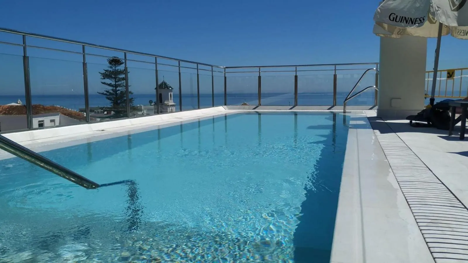 Swimming pool in Mena Plaza