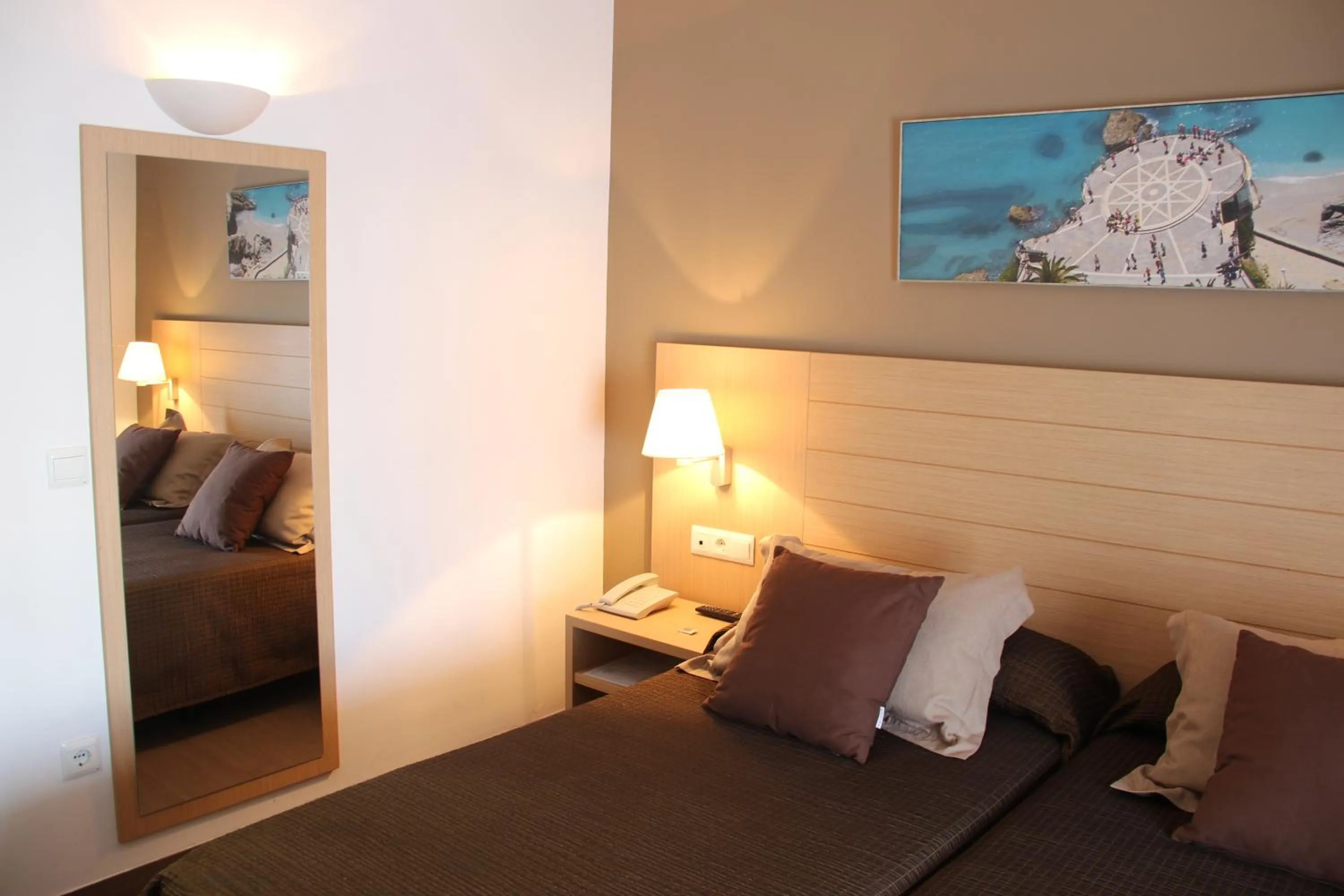 Decorative detail, Bed in Mena Plaza