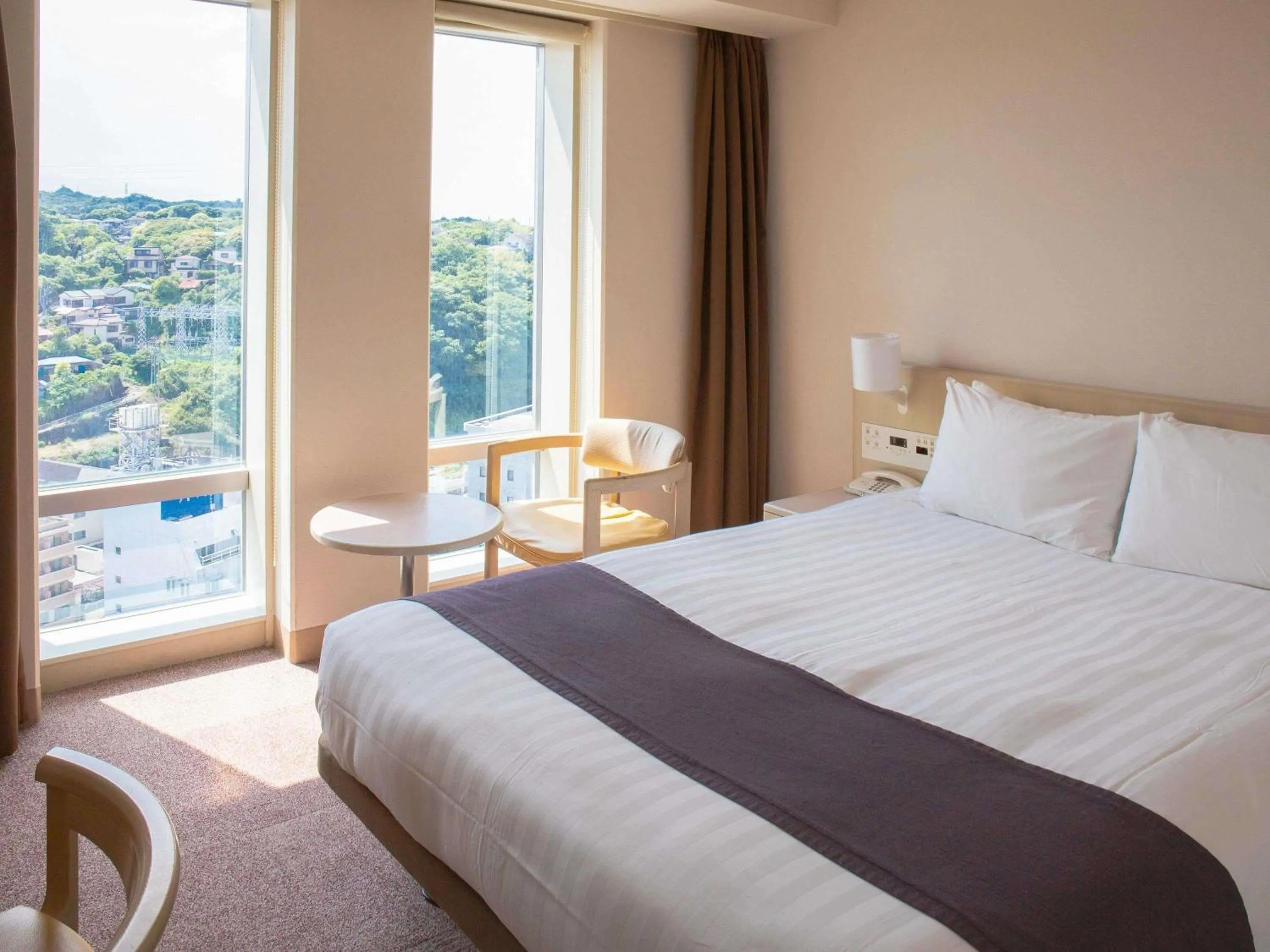 Bedroom, Bed in Mercure Yokosuka