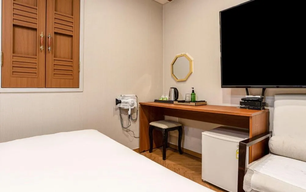 Bed in Incheon Airtel