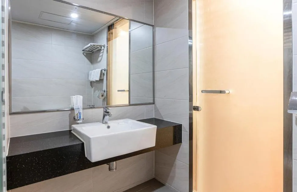 Bathroom in Incheon Airtel