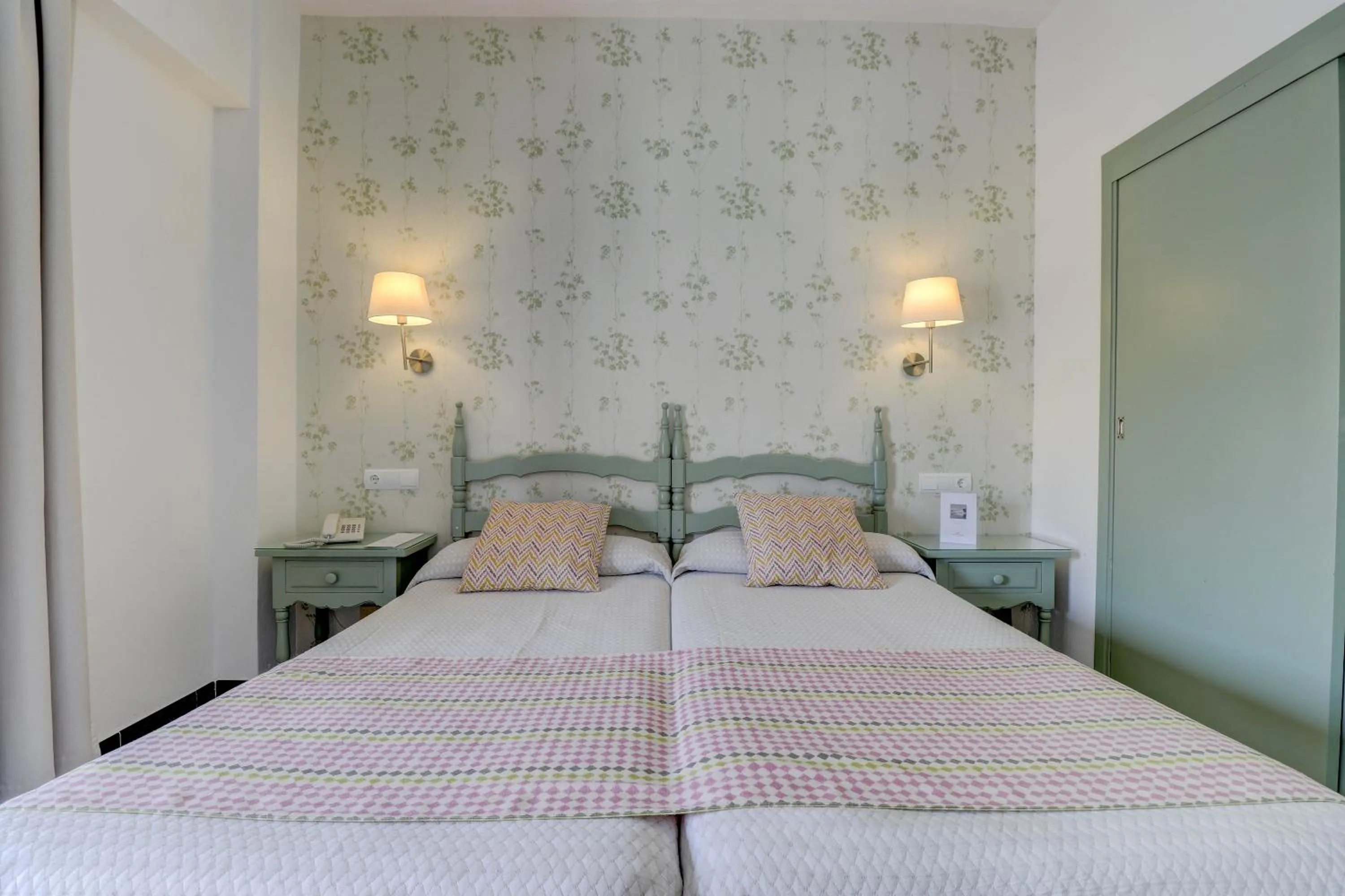 Bed in Hotel Sis Pins