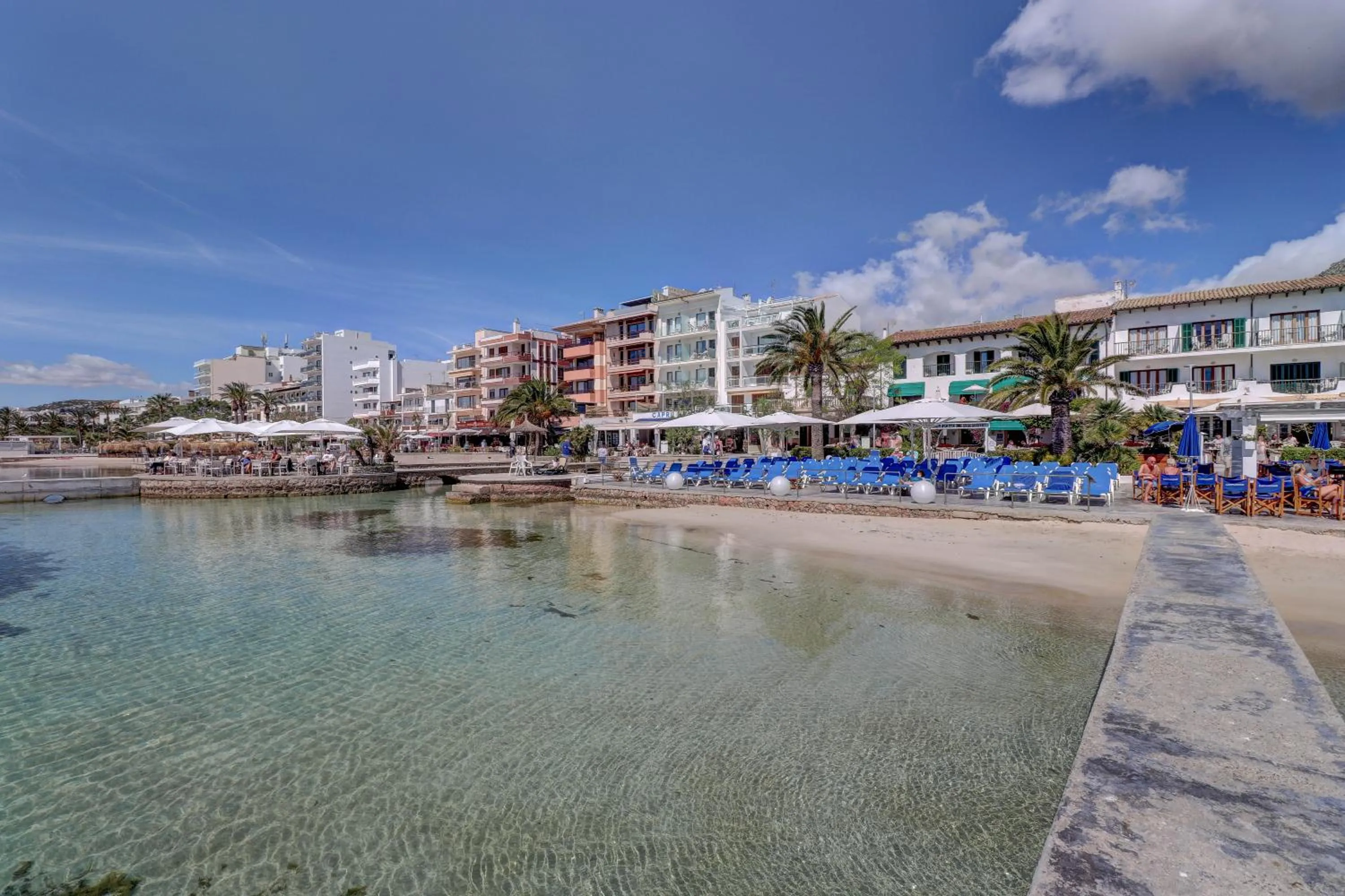 Neighbourhood in Hotel Sis Pins