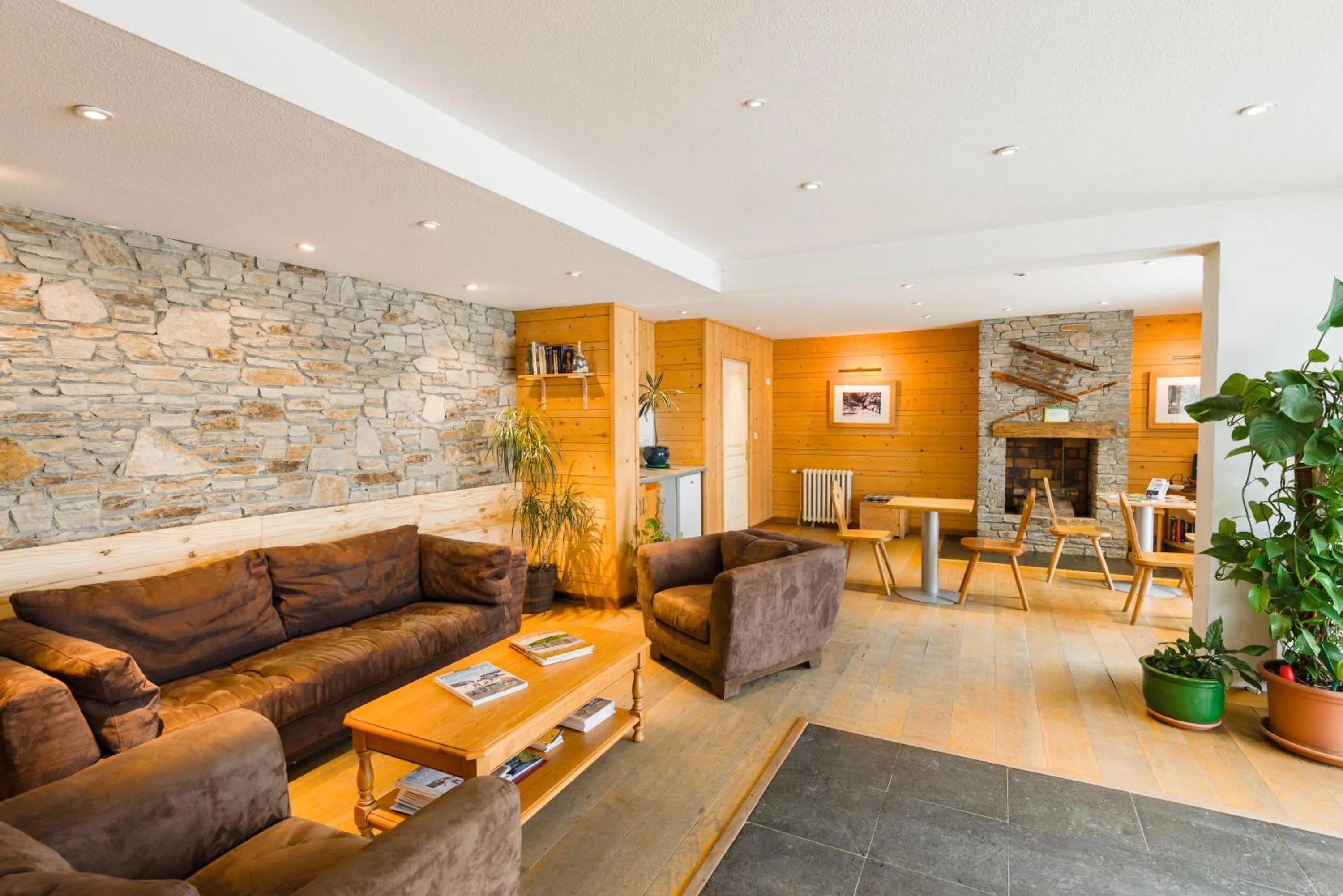 Lobby or reception in Lagrange Vacances Les Pics d'Aran