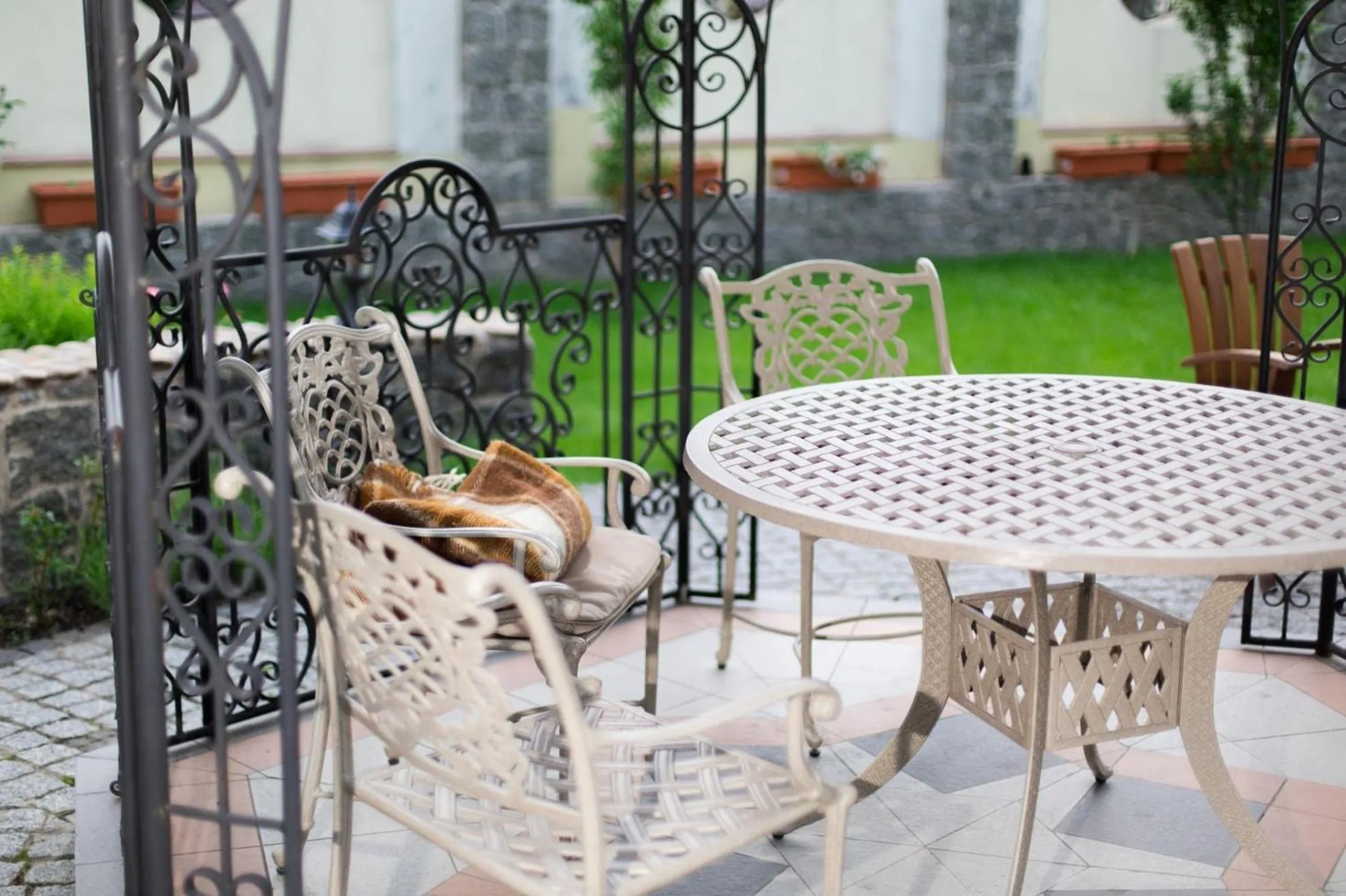 Garden view in Oselya Hotel