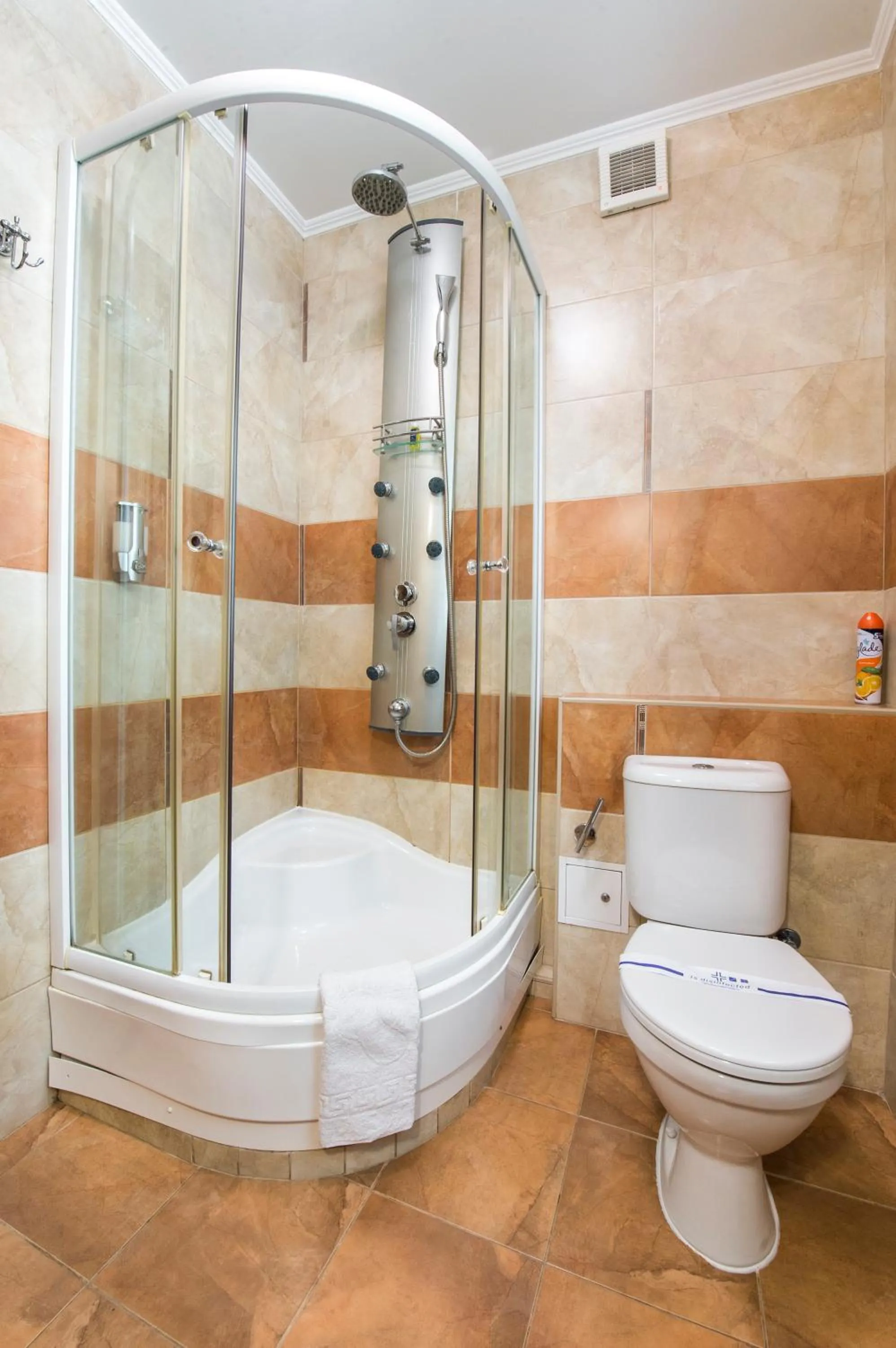 Photo of the whole room in Oselya Hotel