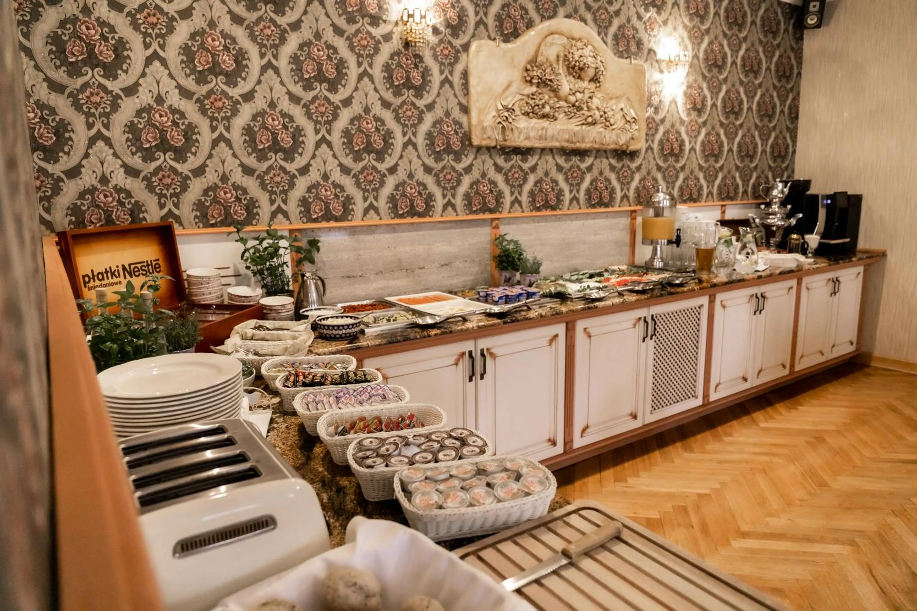 Buffet breakfast in Oławian Hotel