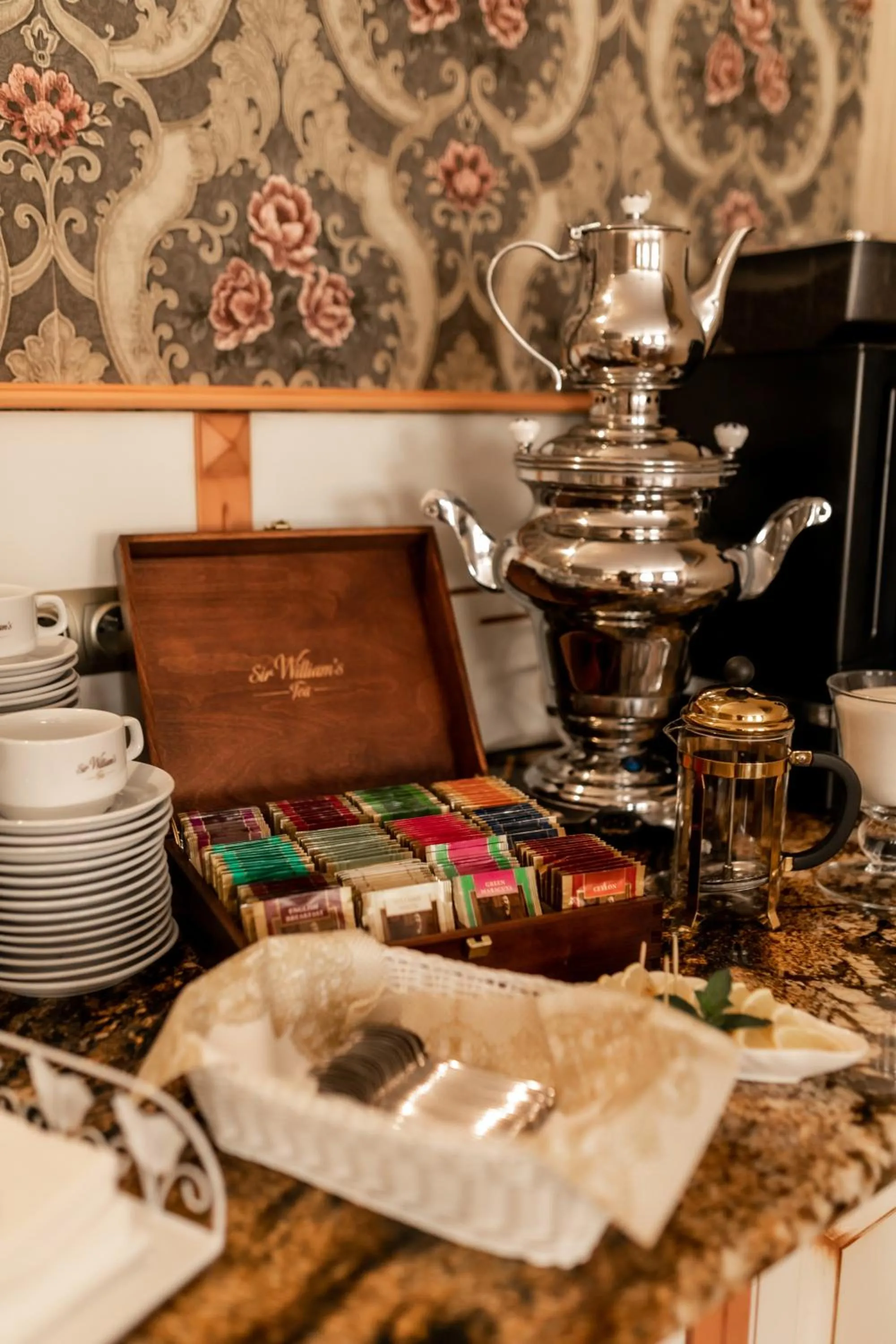 Buffet breakfast in Oławian Hotel