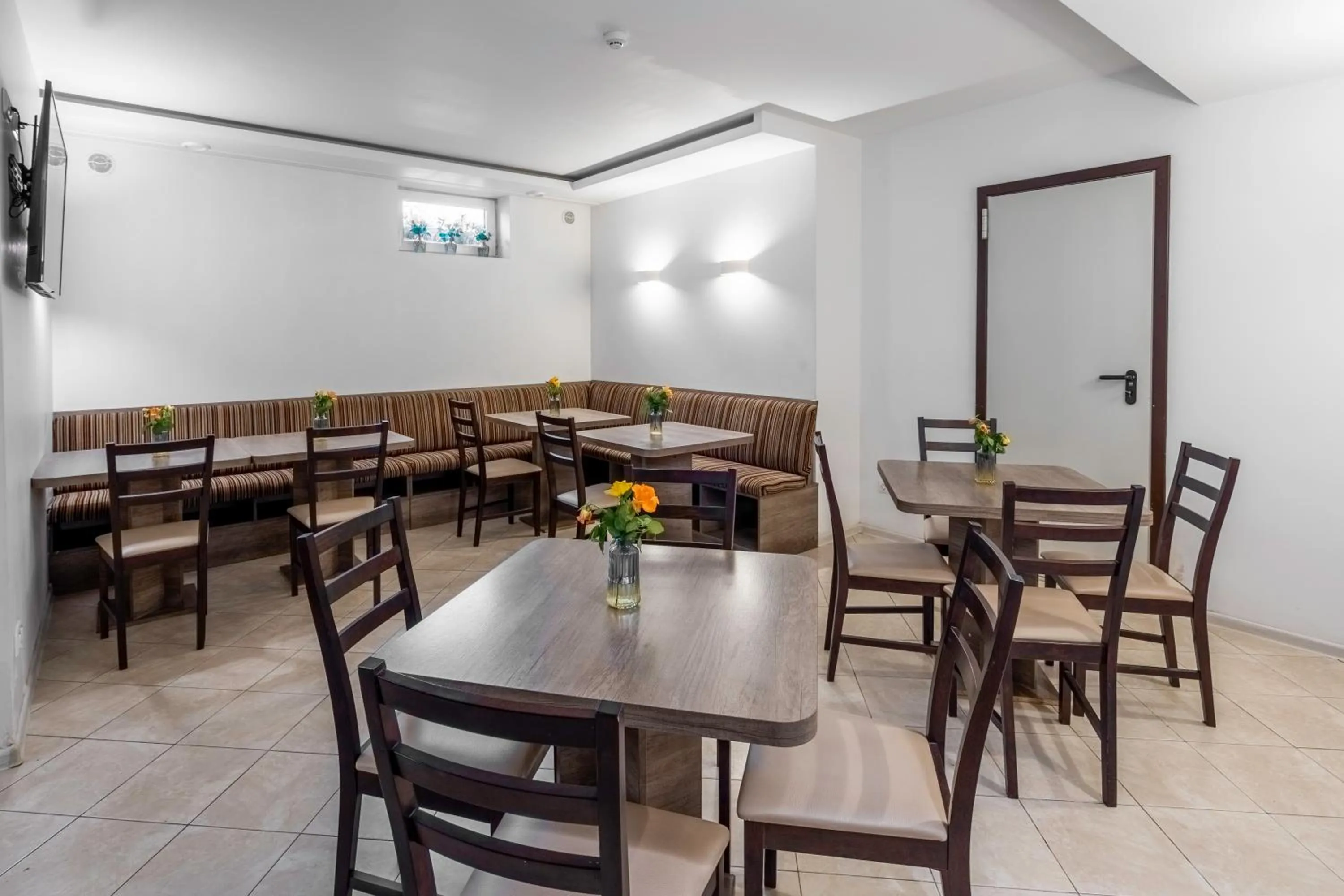 Restaurant/places to eat in Šiaurės Vartai