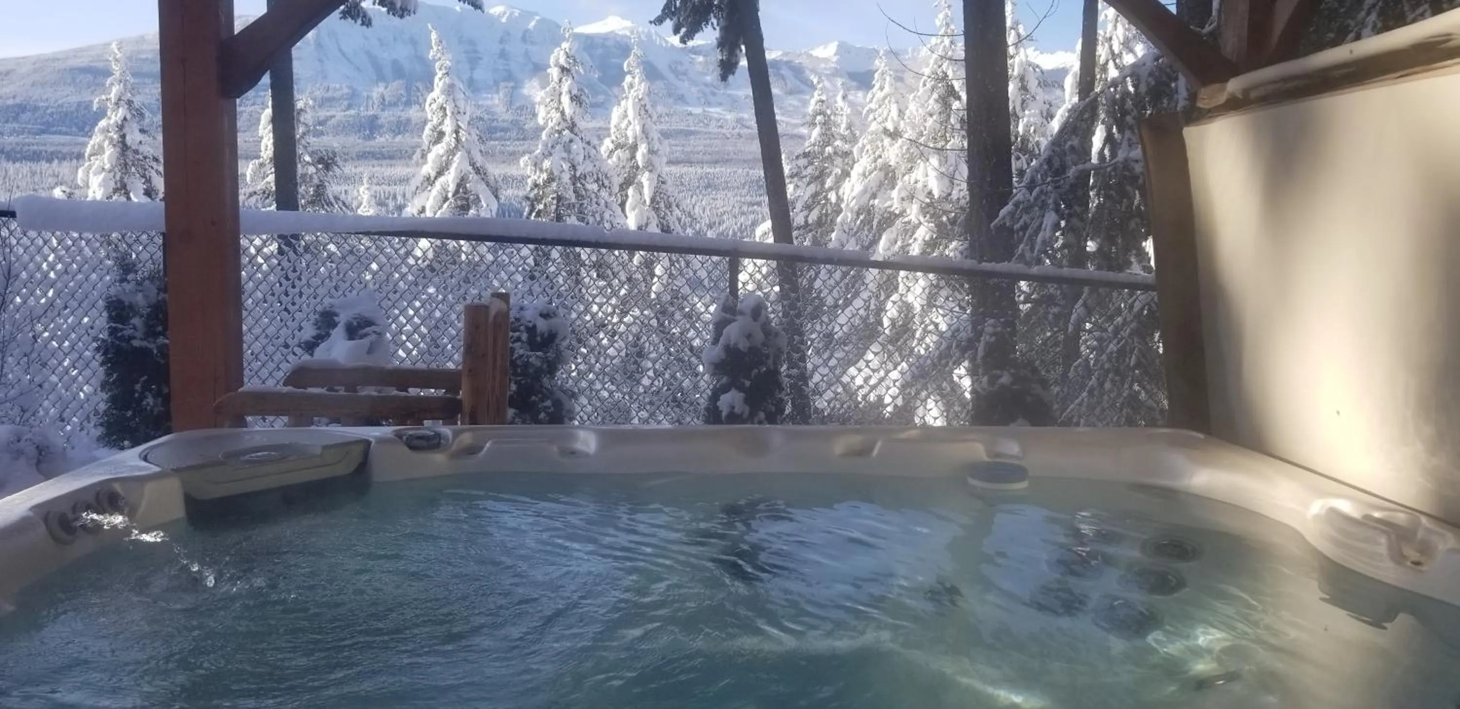Hot Tub in Deer Ridge B&B