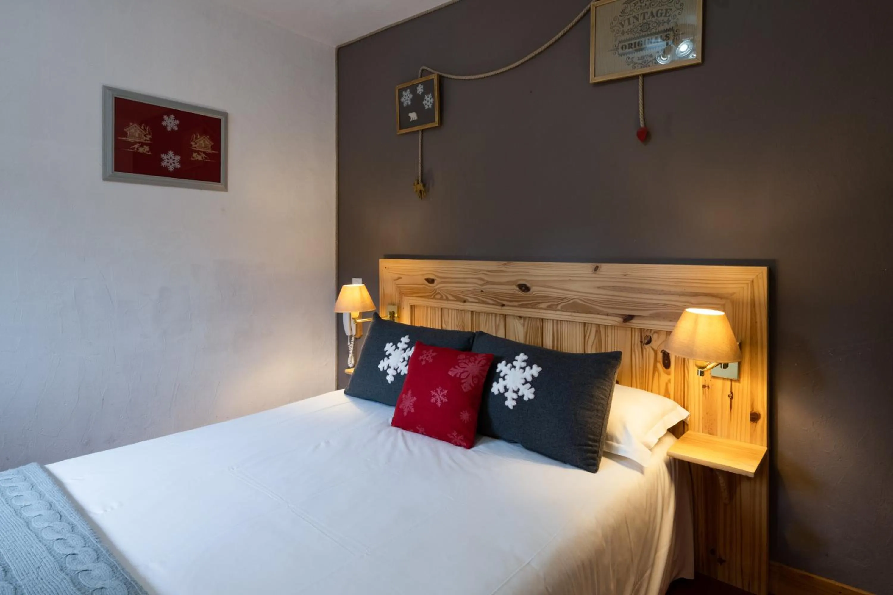 Bed in Hotel l'Ecureuil