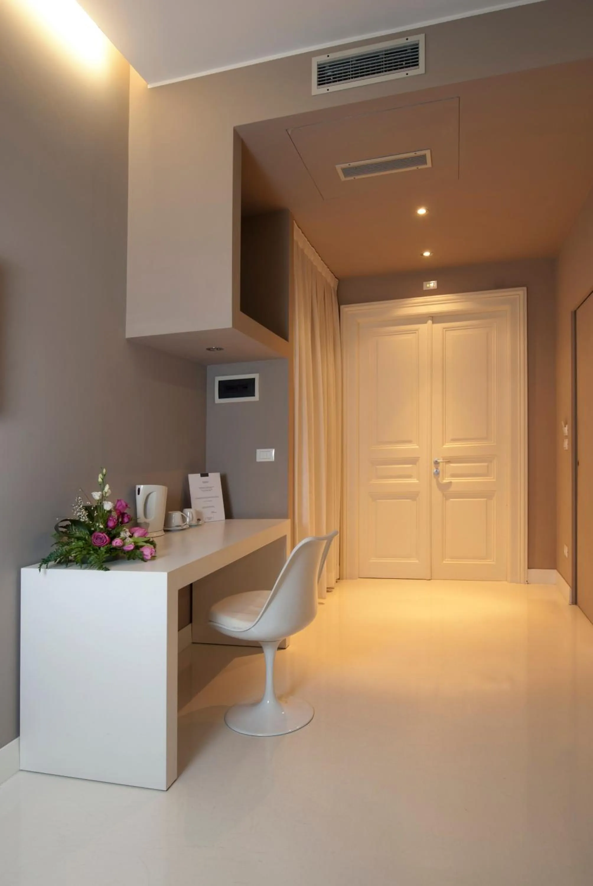 Decorative detail in House 5