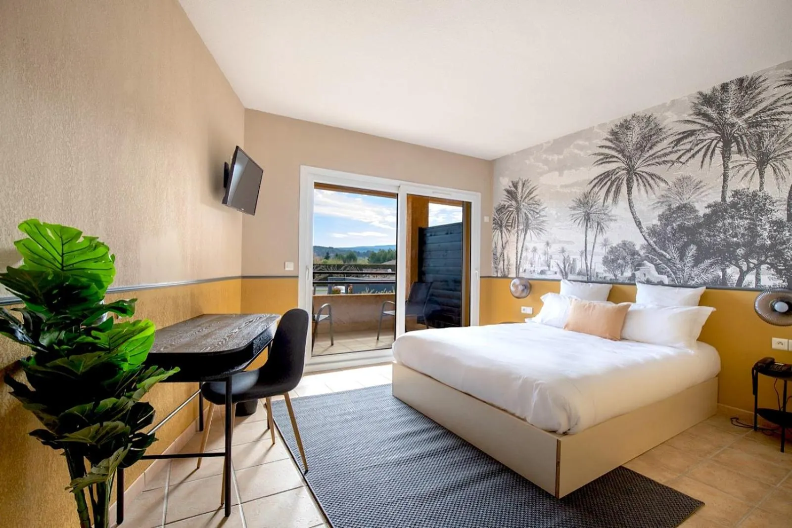 Bedroom, Bed in Hôtel La Perna