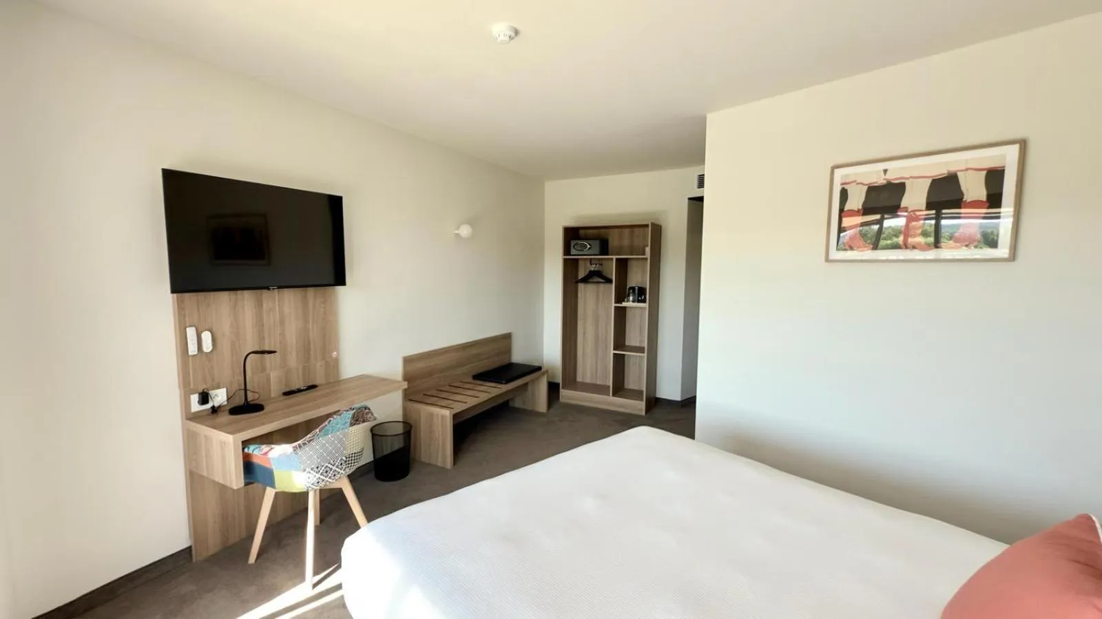 Bedroom, Bed in Hôtel La Perna