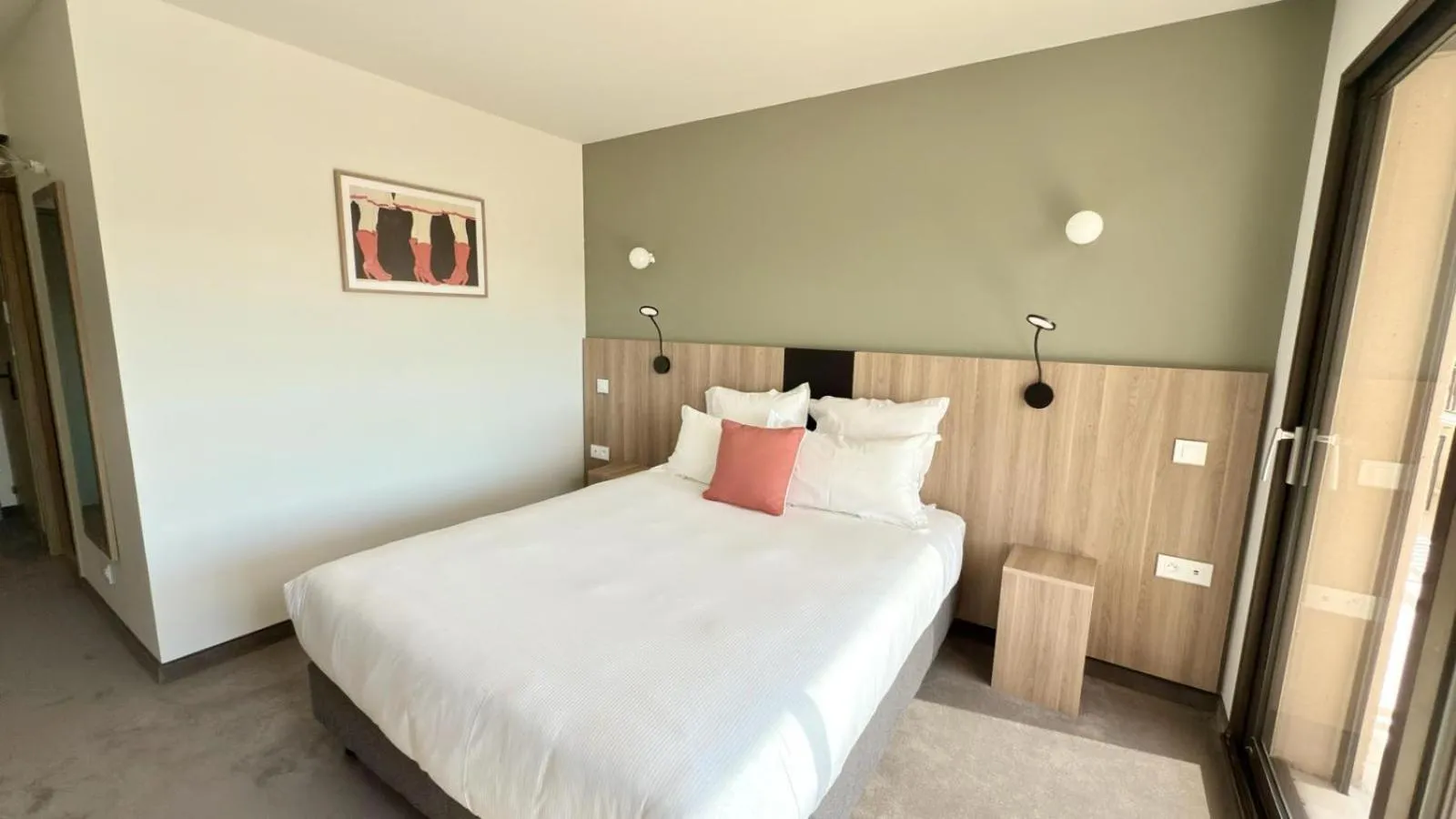 Bedroom, Bed in Hôtel La Perna