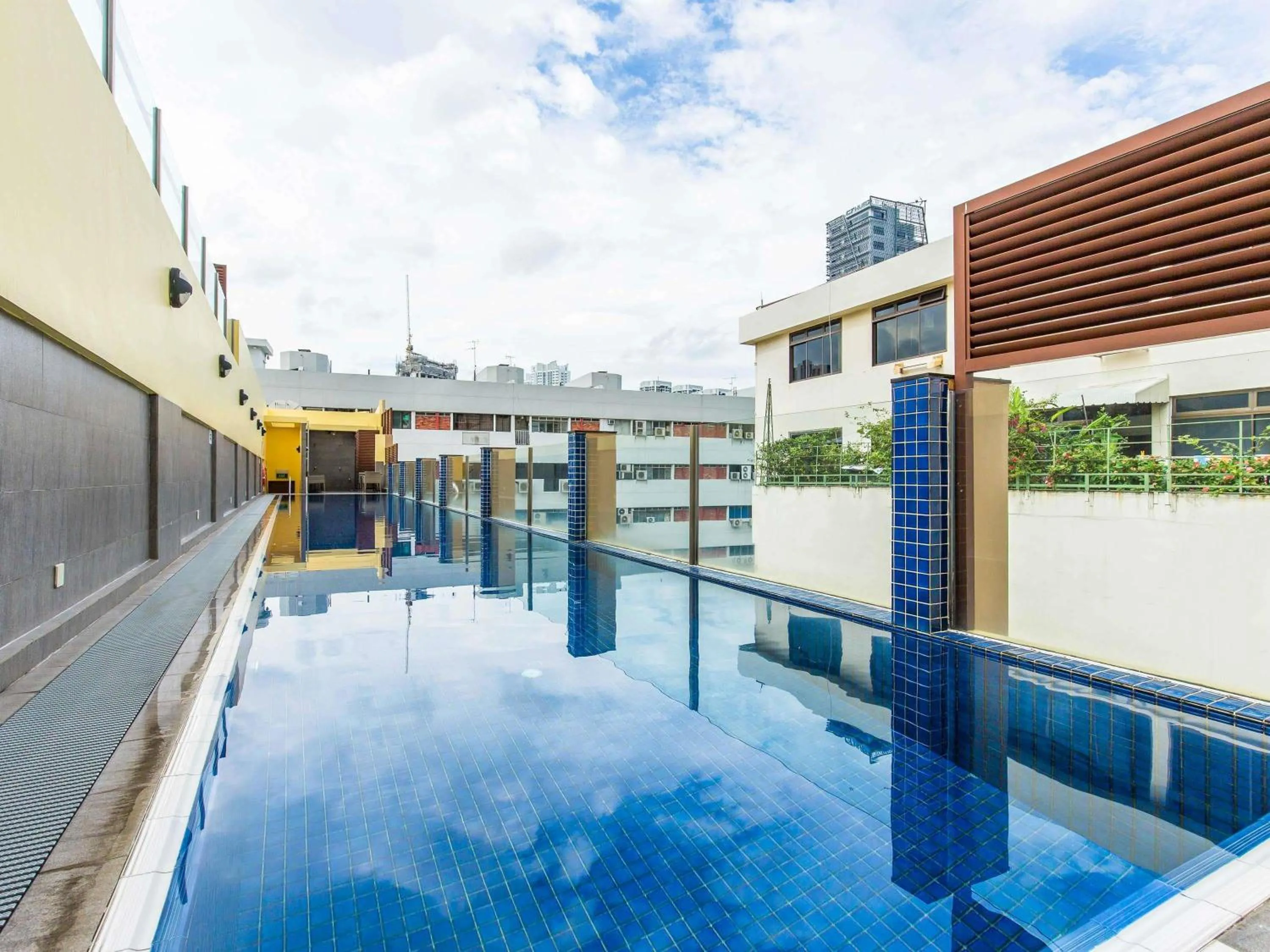 Property building in ibis budget Singapore Imperial