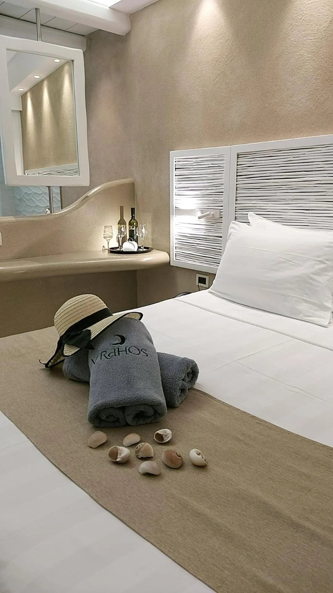 Bed in Vrahos Boutique Hotel