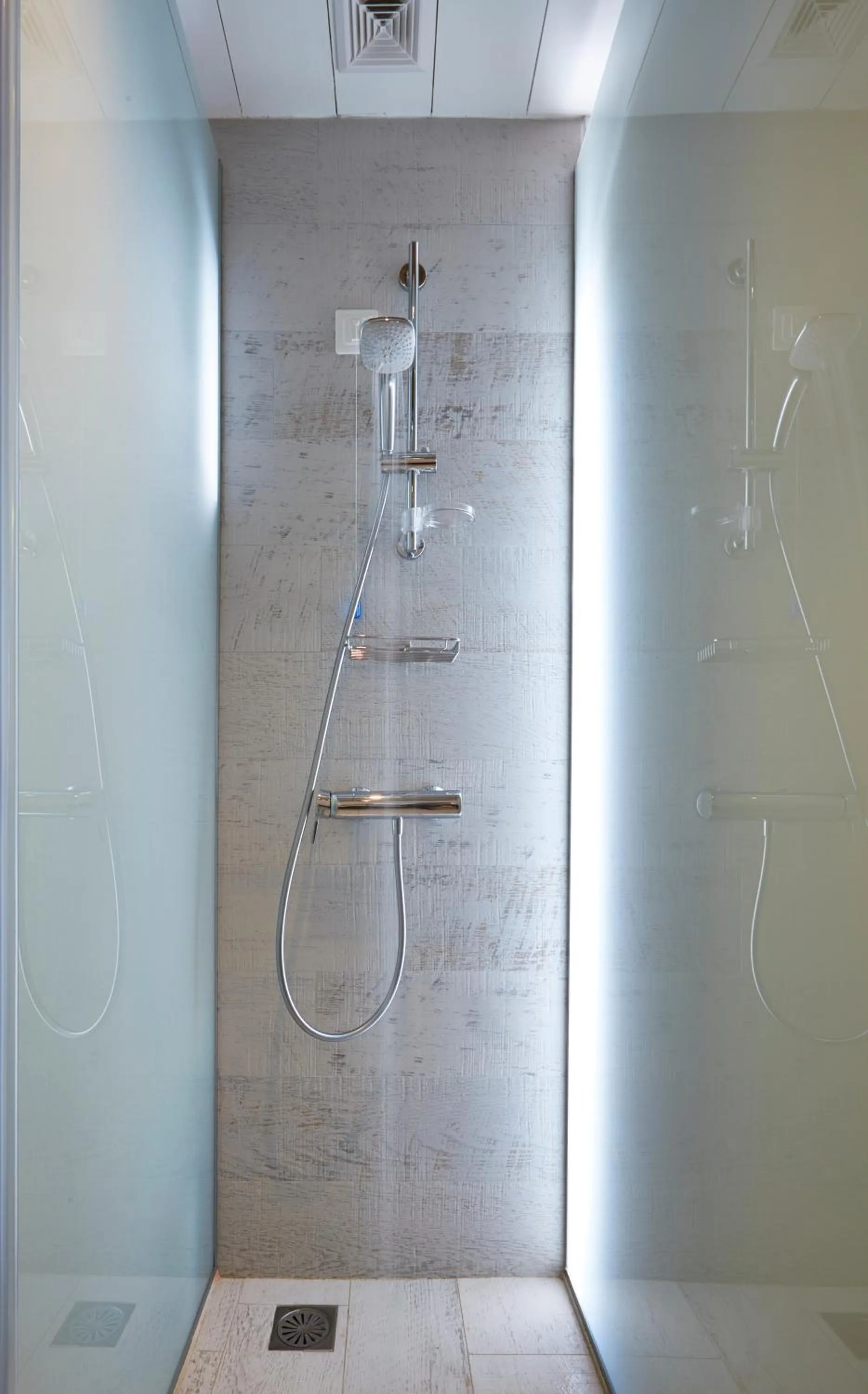 Bathroom in Vrahos Boutique Hotel