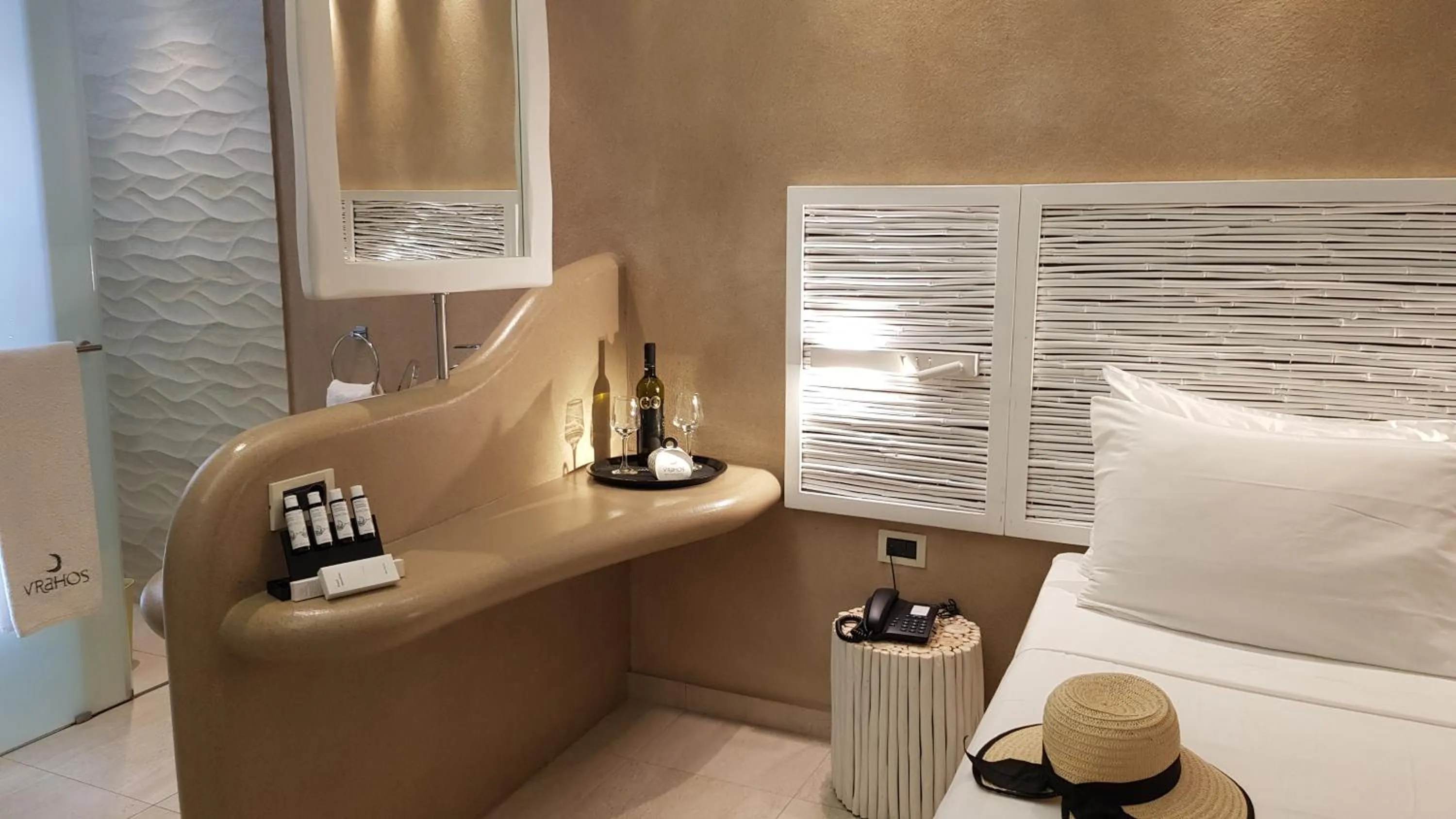 Bed in Vrahos Boutique Hotel