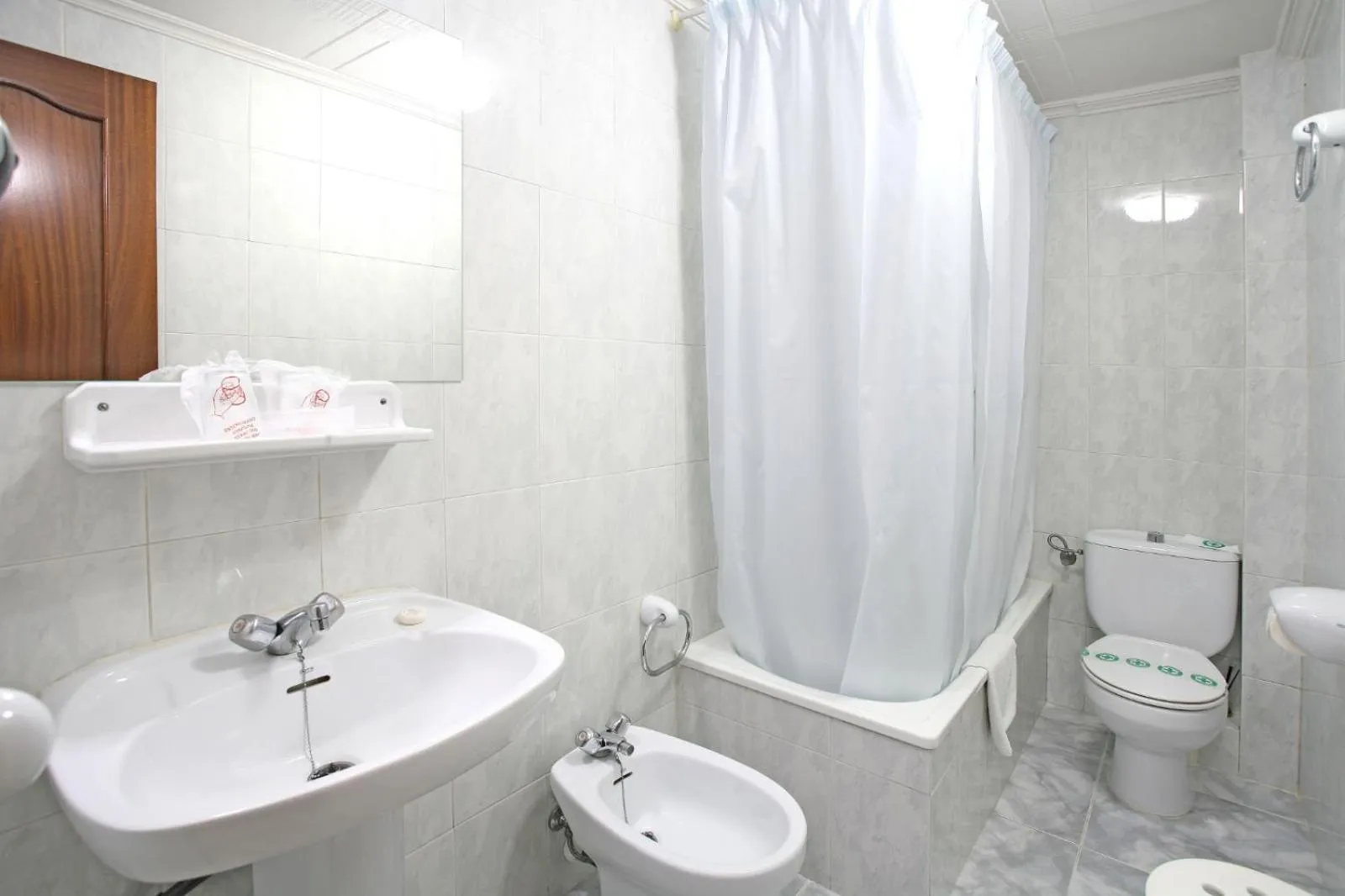 Bathroom in Hotel Canadá