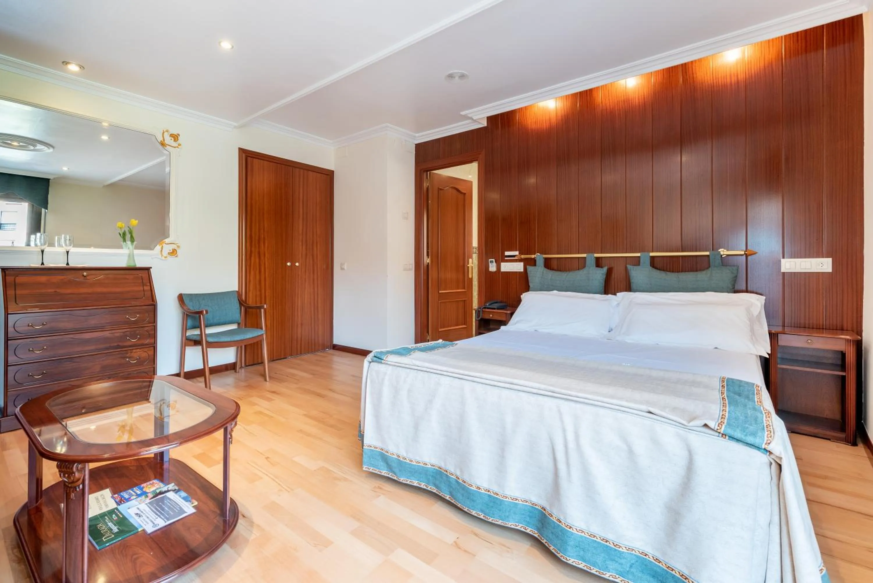 Bed in Hotel Canadá