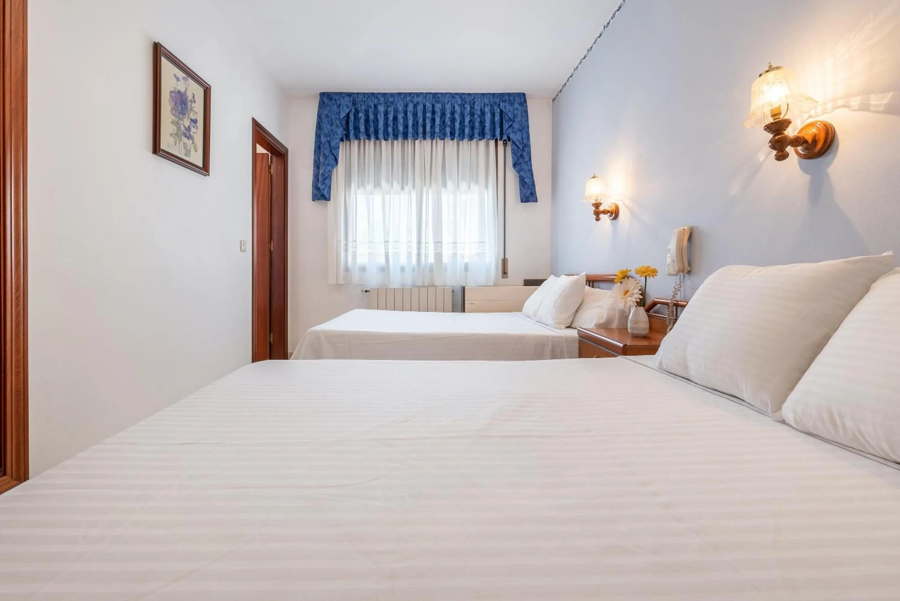 Bed in Hotel Canadá