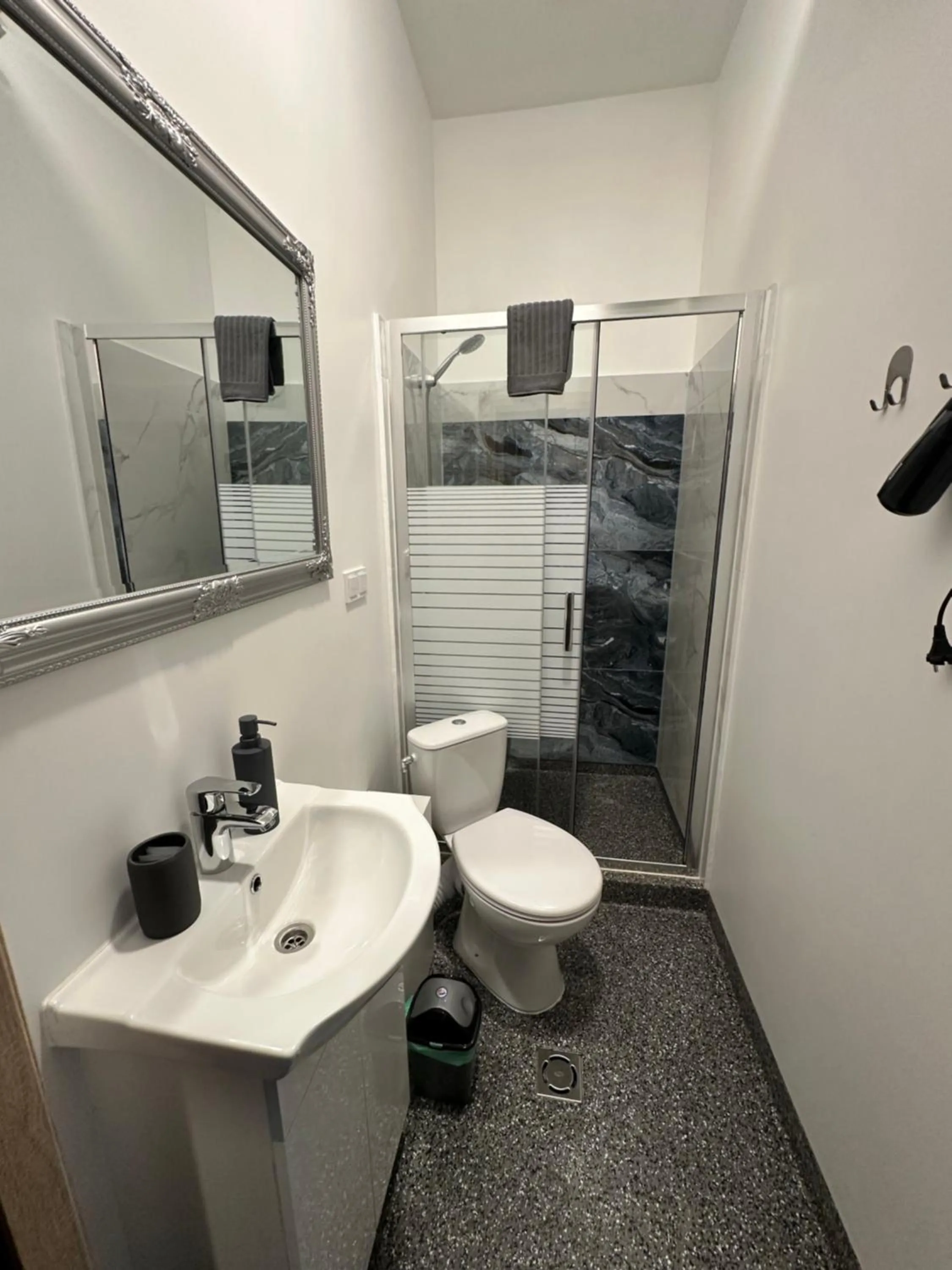 Shower in Nika Apart hotel