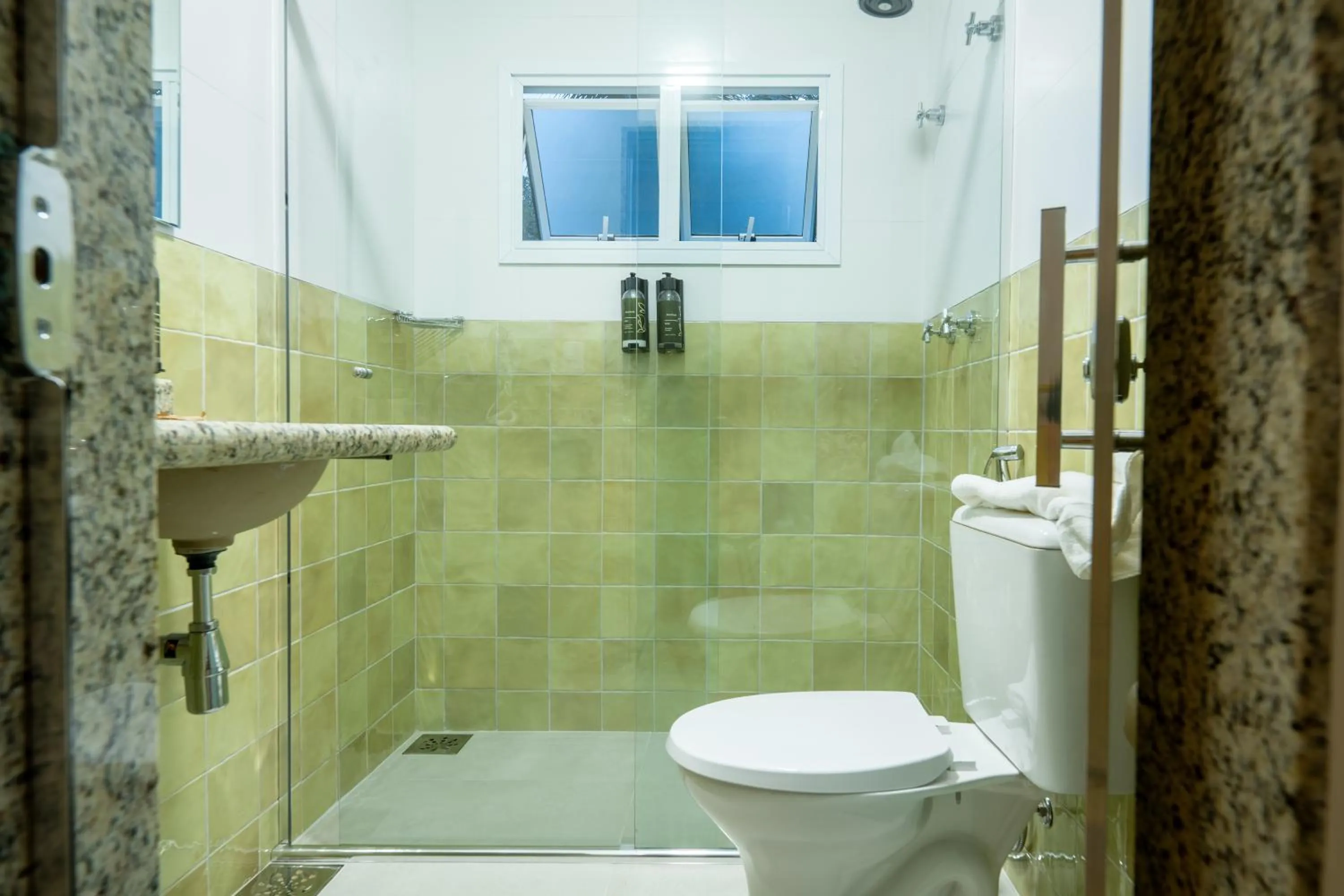 Shower in Pousada Cabore