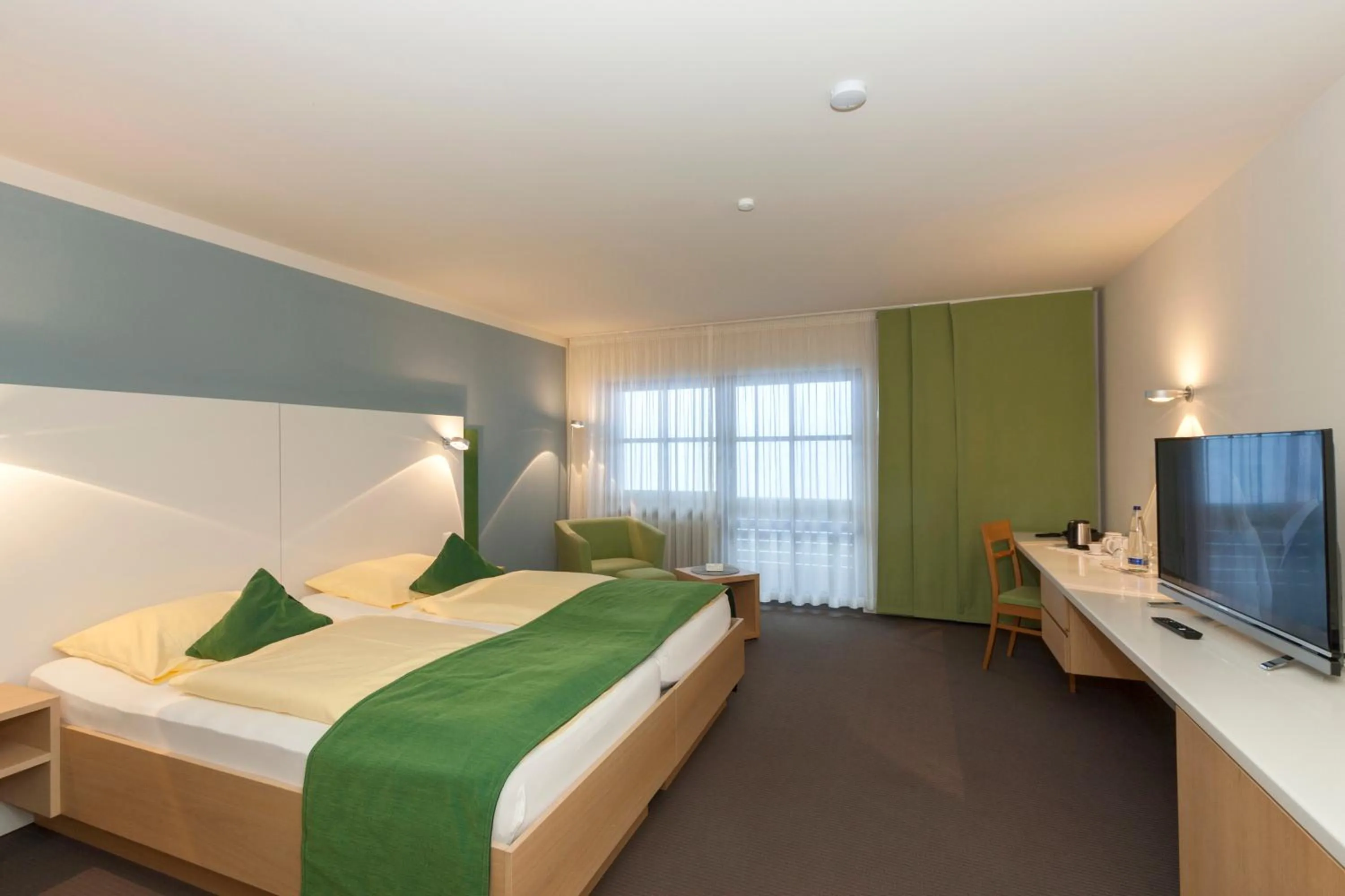 TV and multimedia, Bed in Alpenresidenz Buchenhöhe