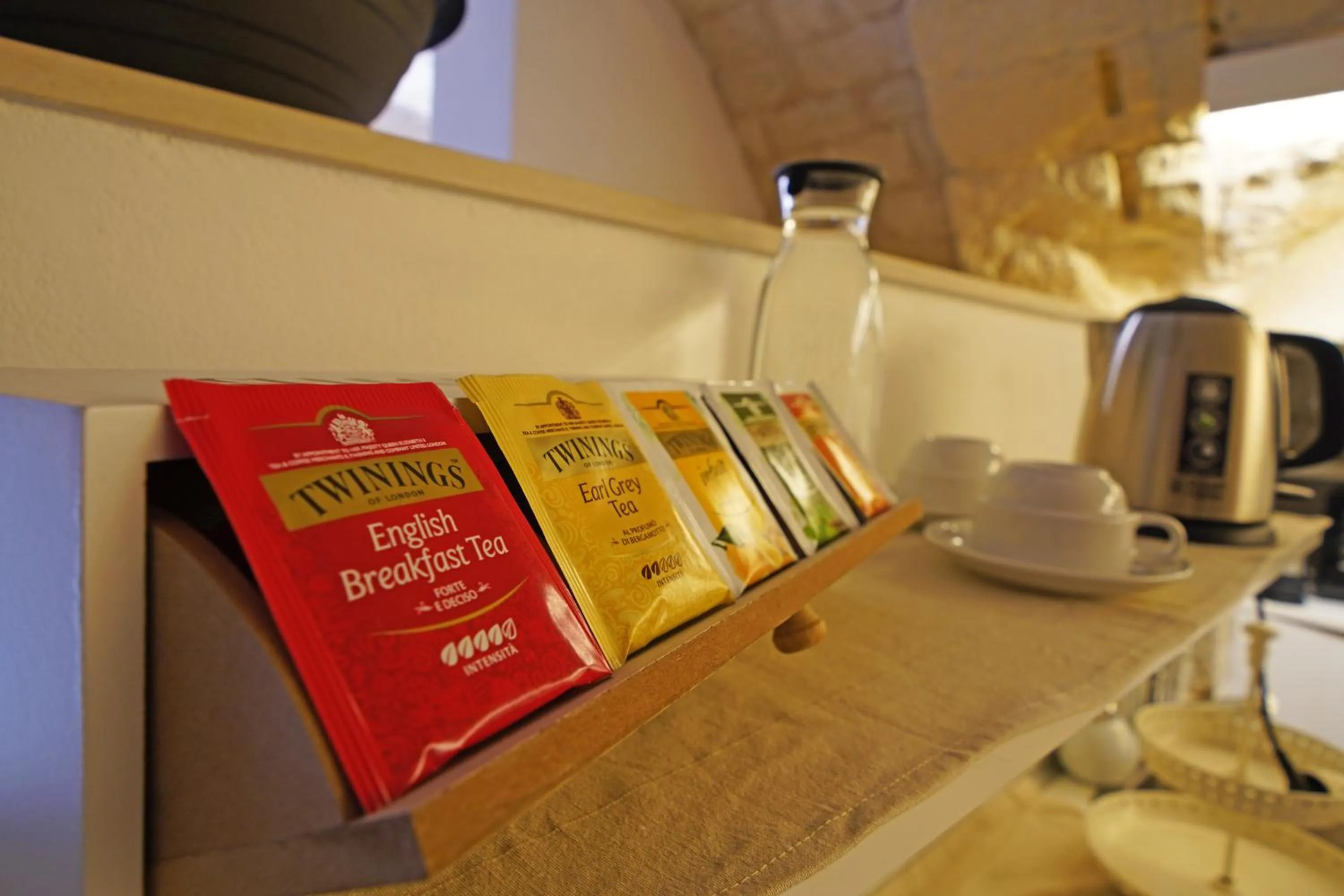 Coffee/tea facilities in neropece