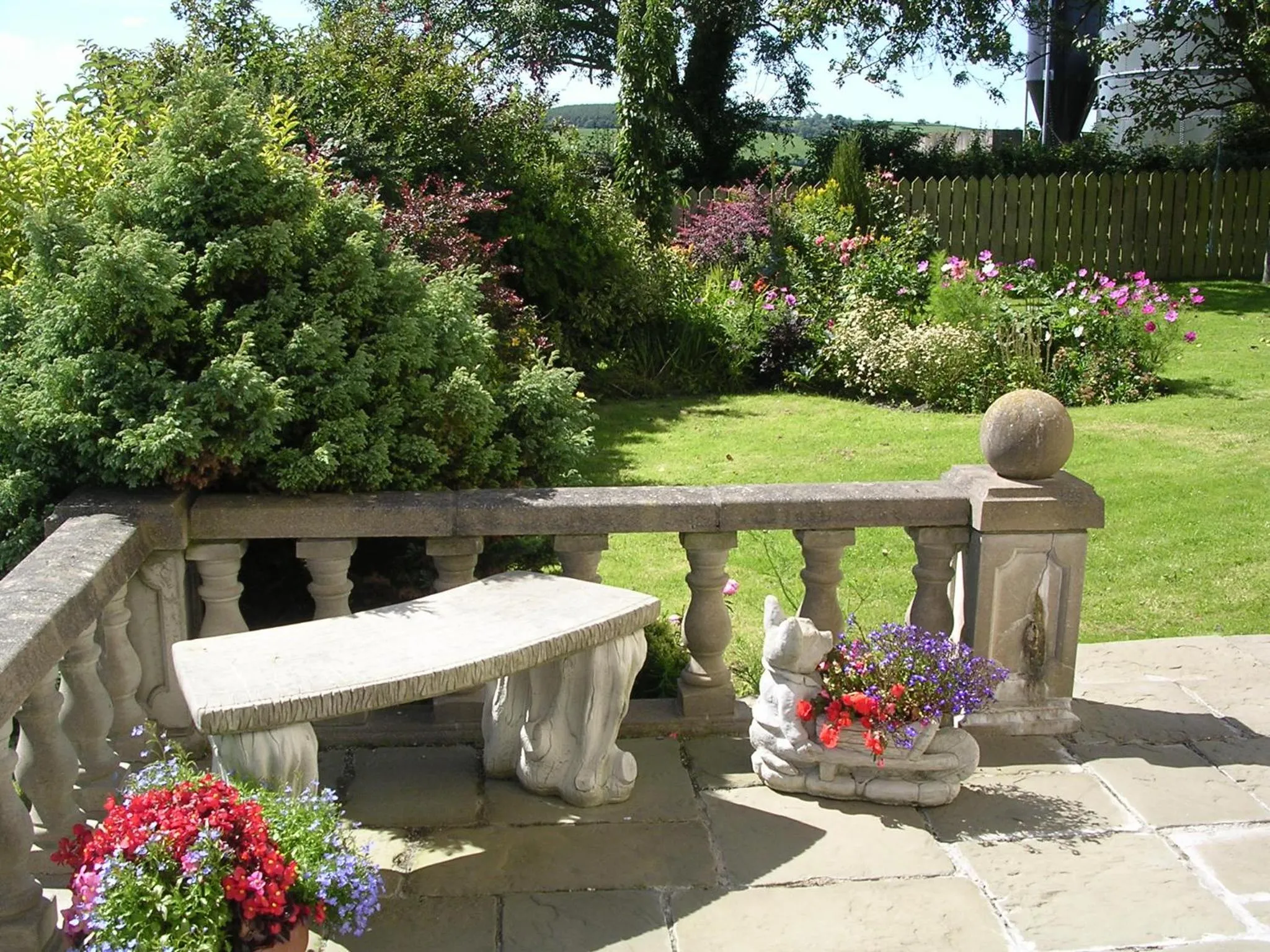 Garden in Glascoed Farmhouse