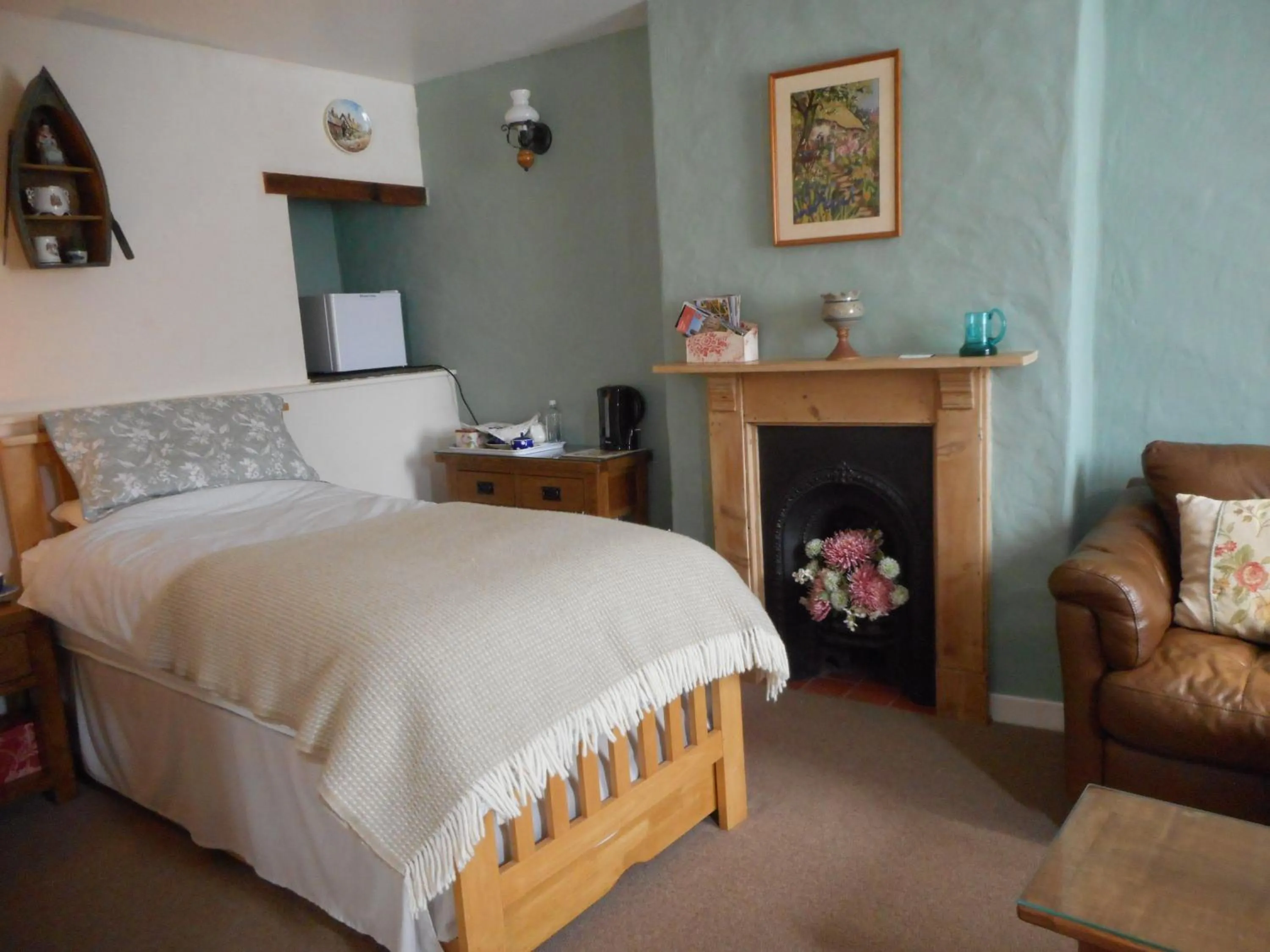 Bed in Glascoed Farmhouse