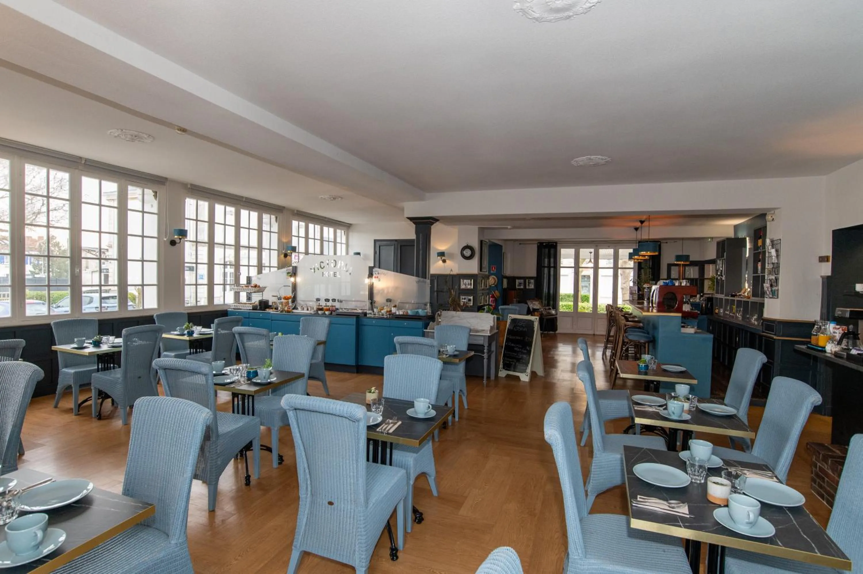 Restaurant/places to eat in The Originals Boutique, Hôtel Victoria, Châtelaillon-Plage