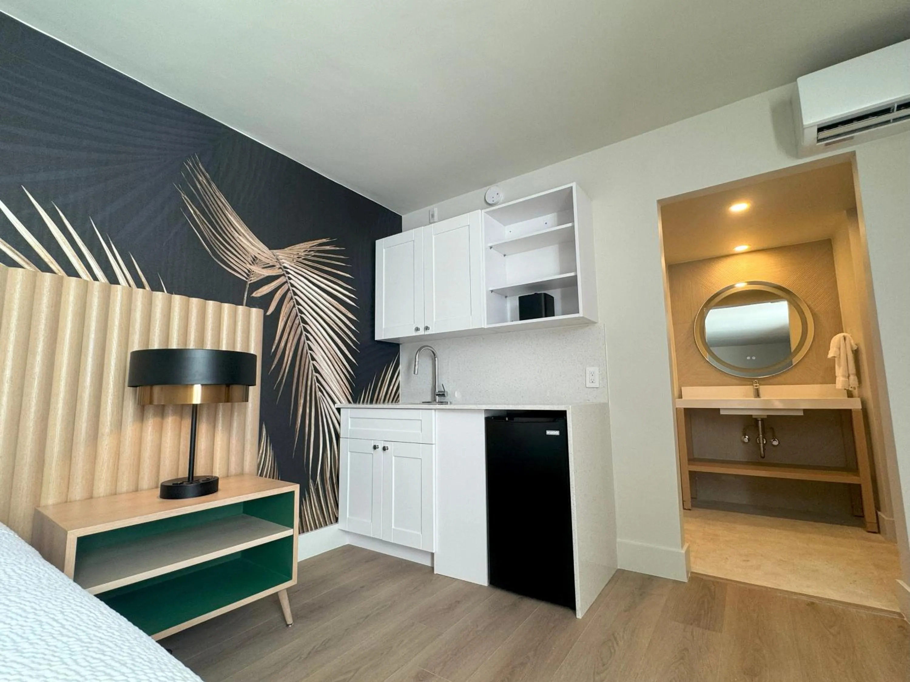 Bed in The Harrison Downtown Hollywood