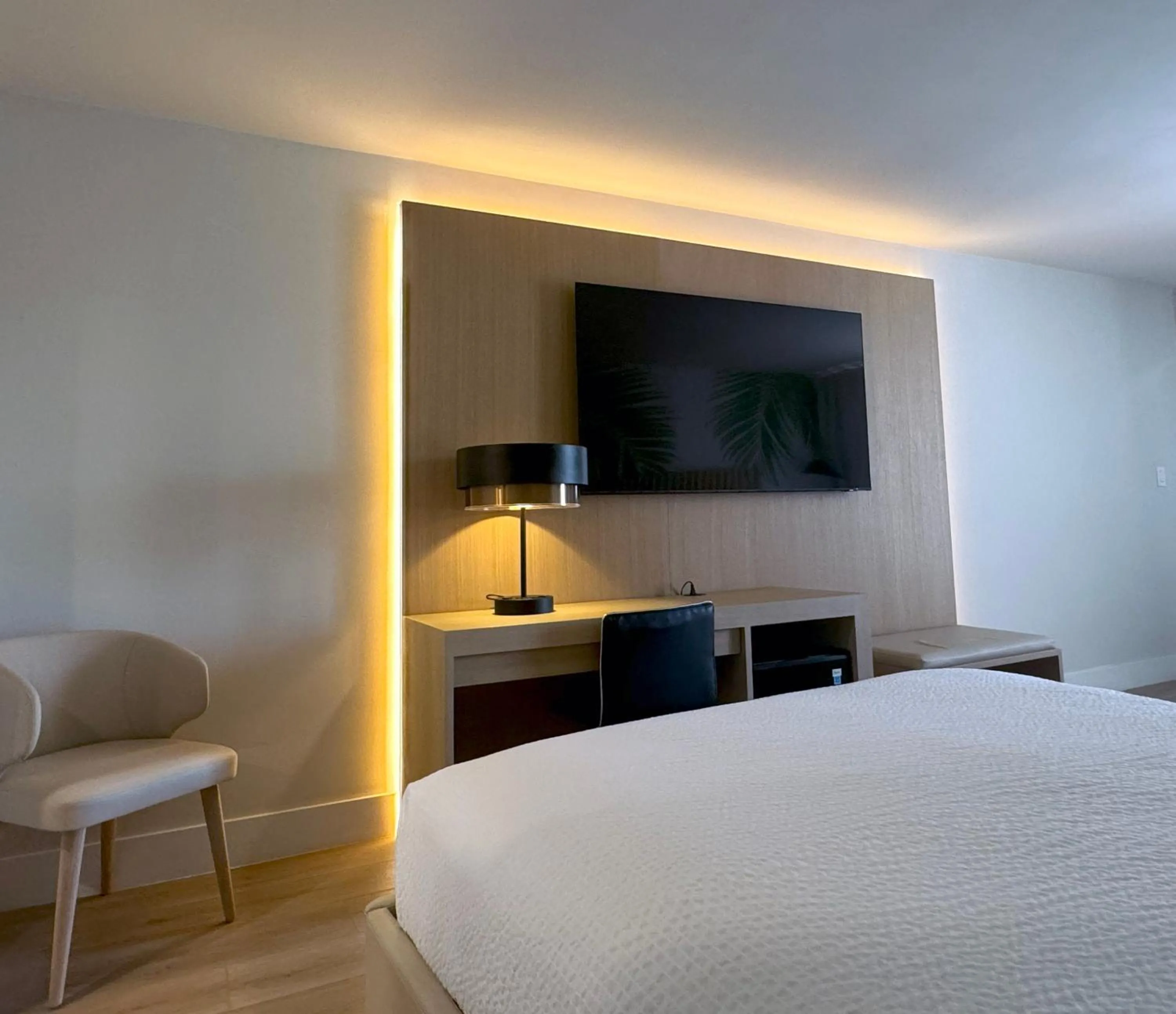 Bed in The Harrison Downtown Hollywood