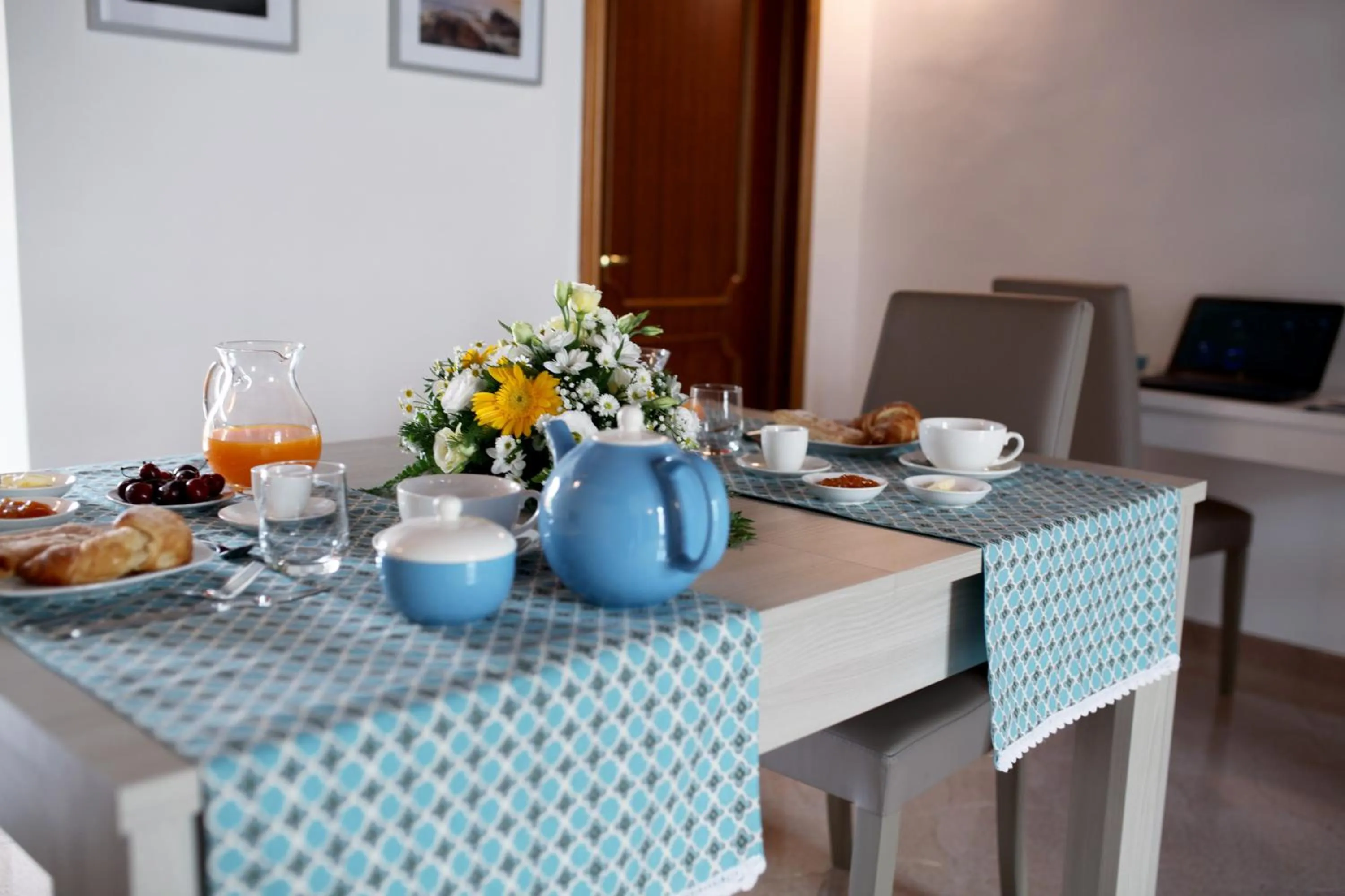 Continental breakfast in La Buona Creanza by Jdvacanze