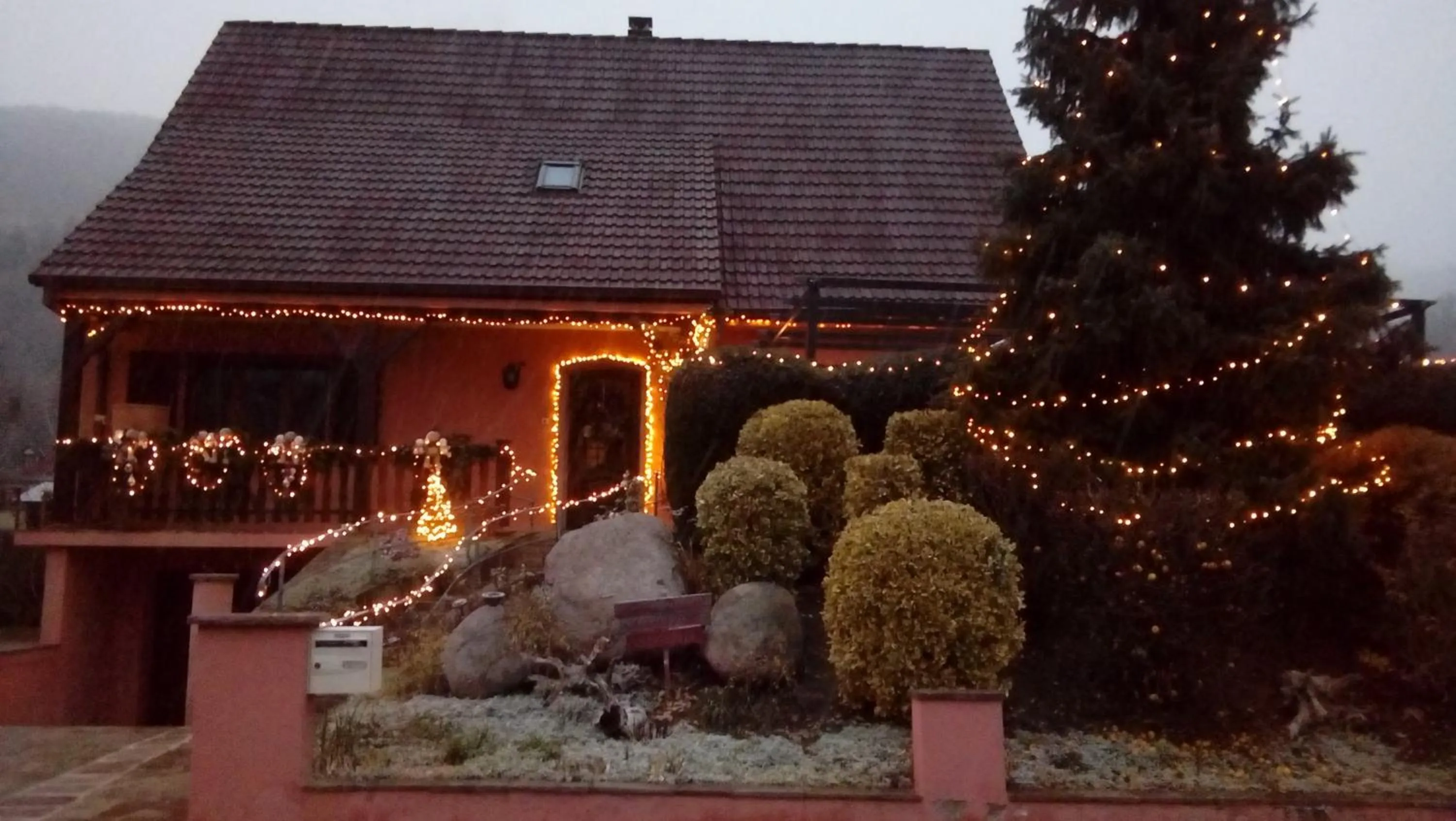 Facade/entrance in Marcia Donatti - A l'Ombre des Coteaux Sao Paulo