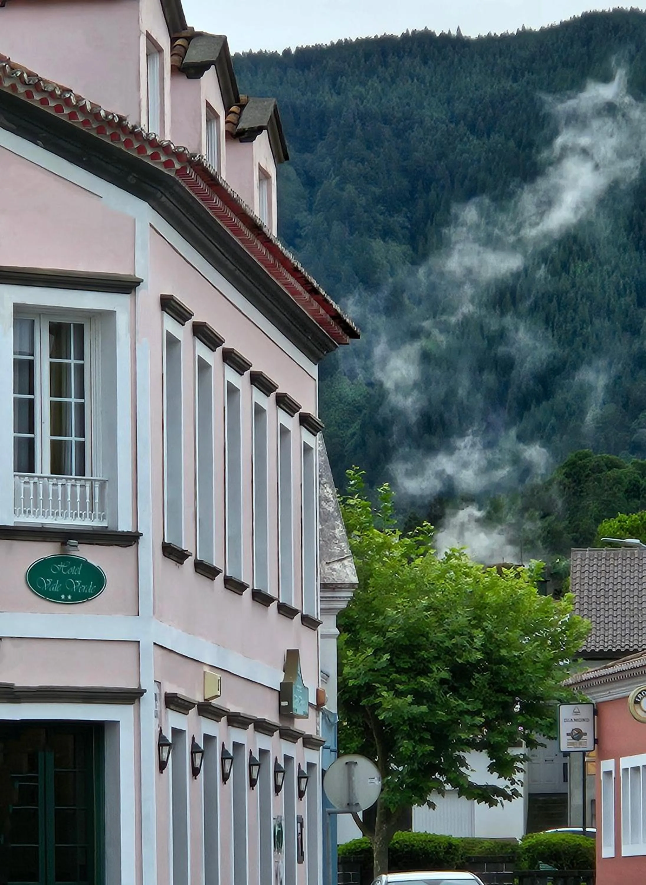 Property building in Hotel Vale Verde