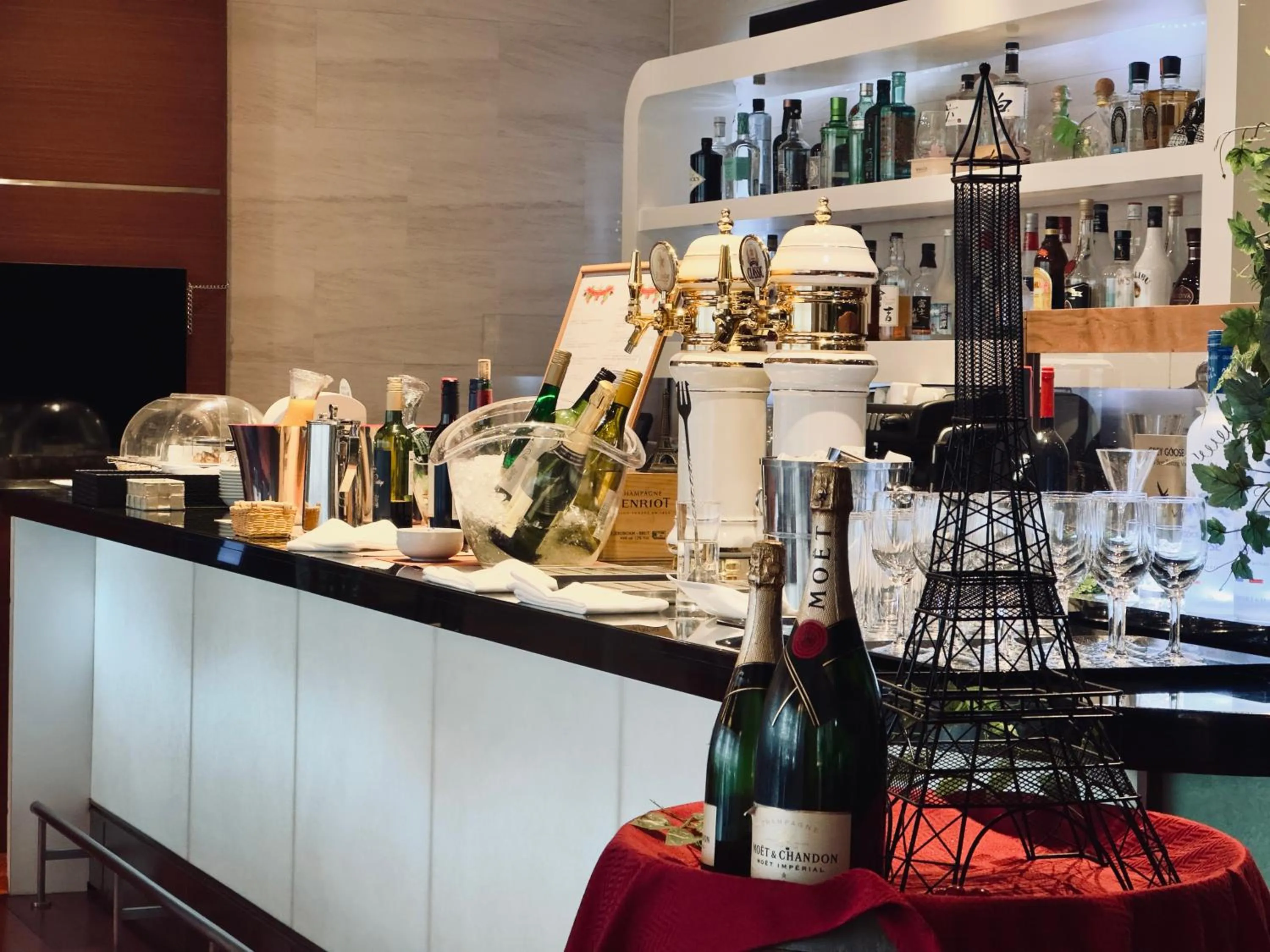 Lounge or bar in Mercure Sapporo