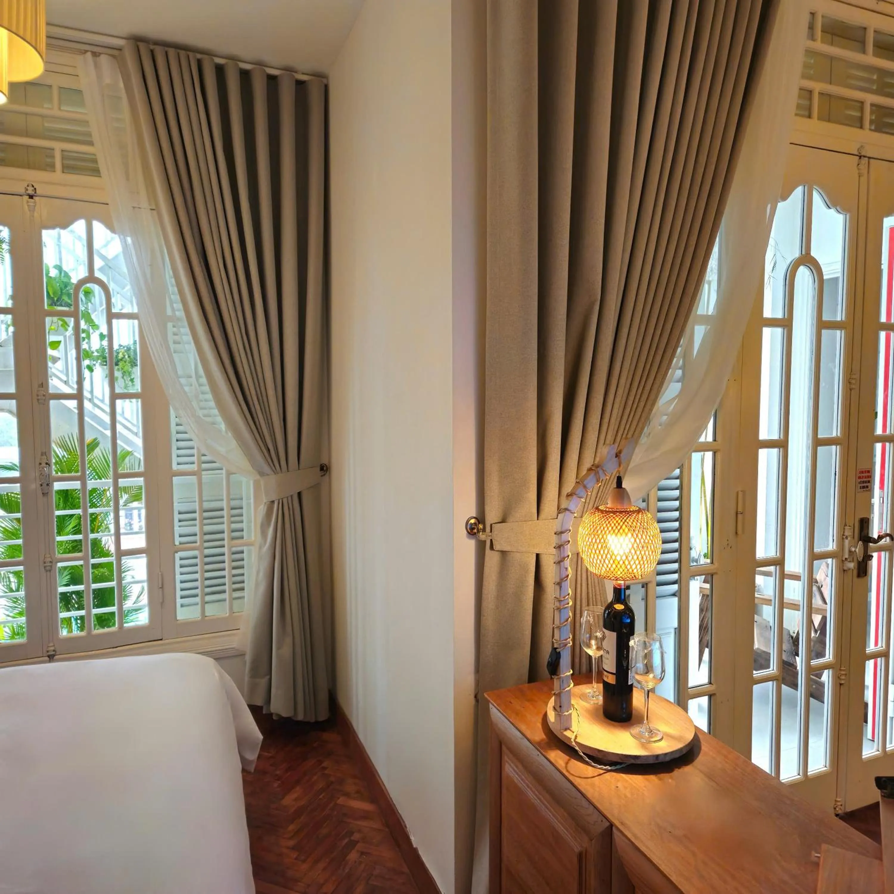 Living room, Bed in Victory Hotel