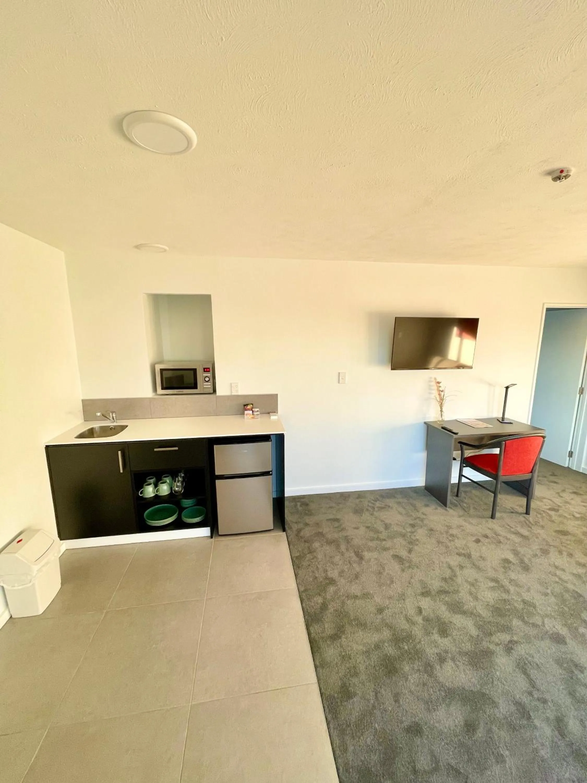 Kitchen or kitchenette in Carnmore Hagley Park