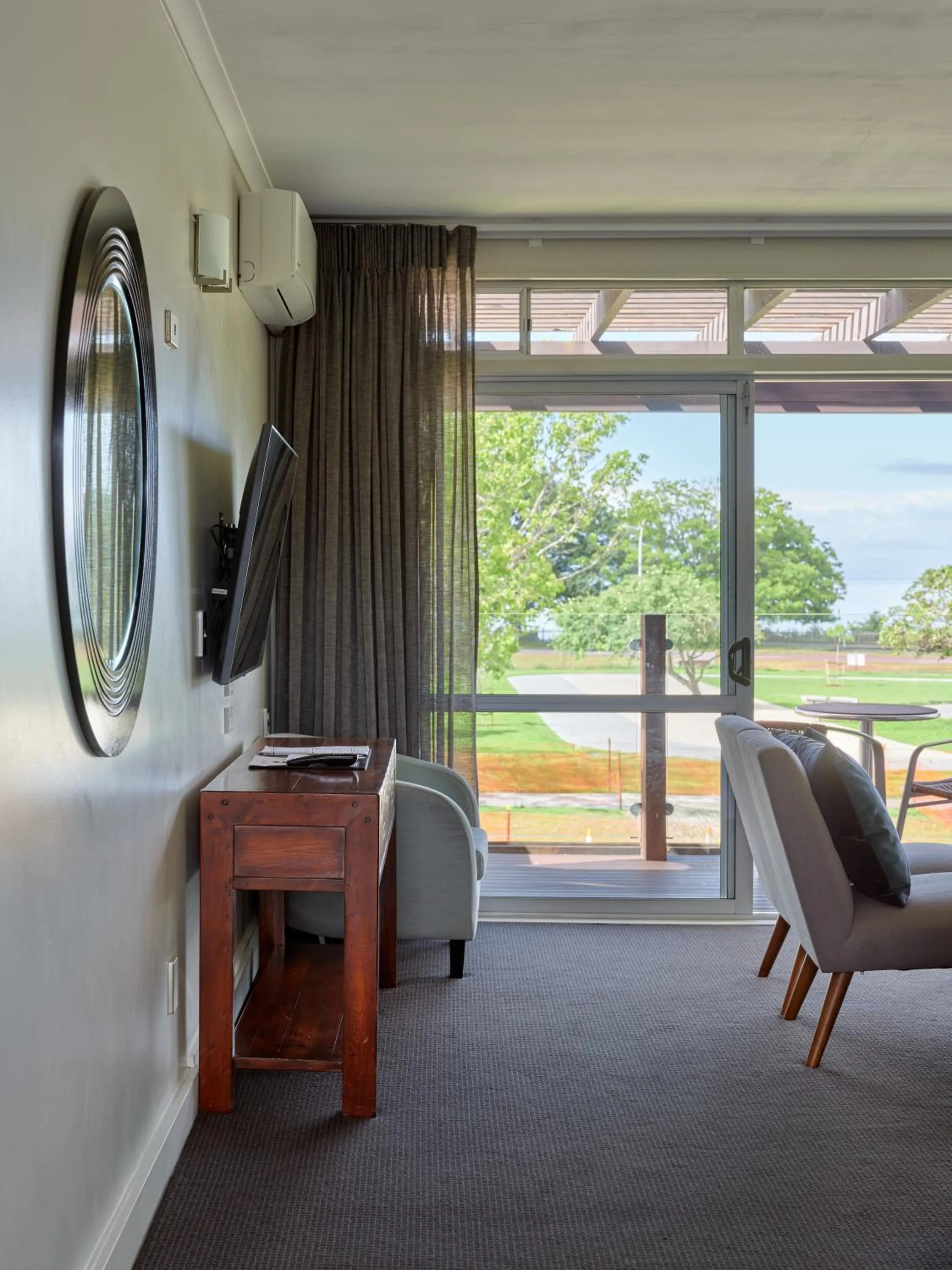 Suncourt Hotel & Conference Centre