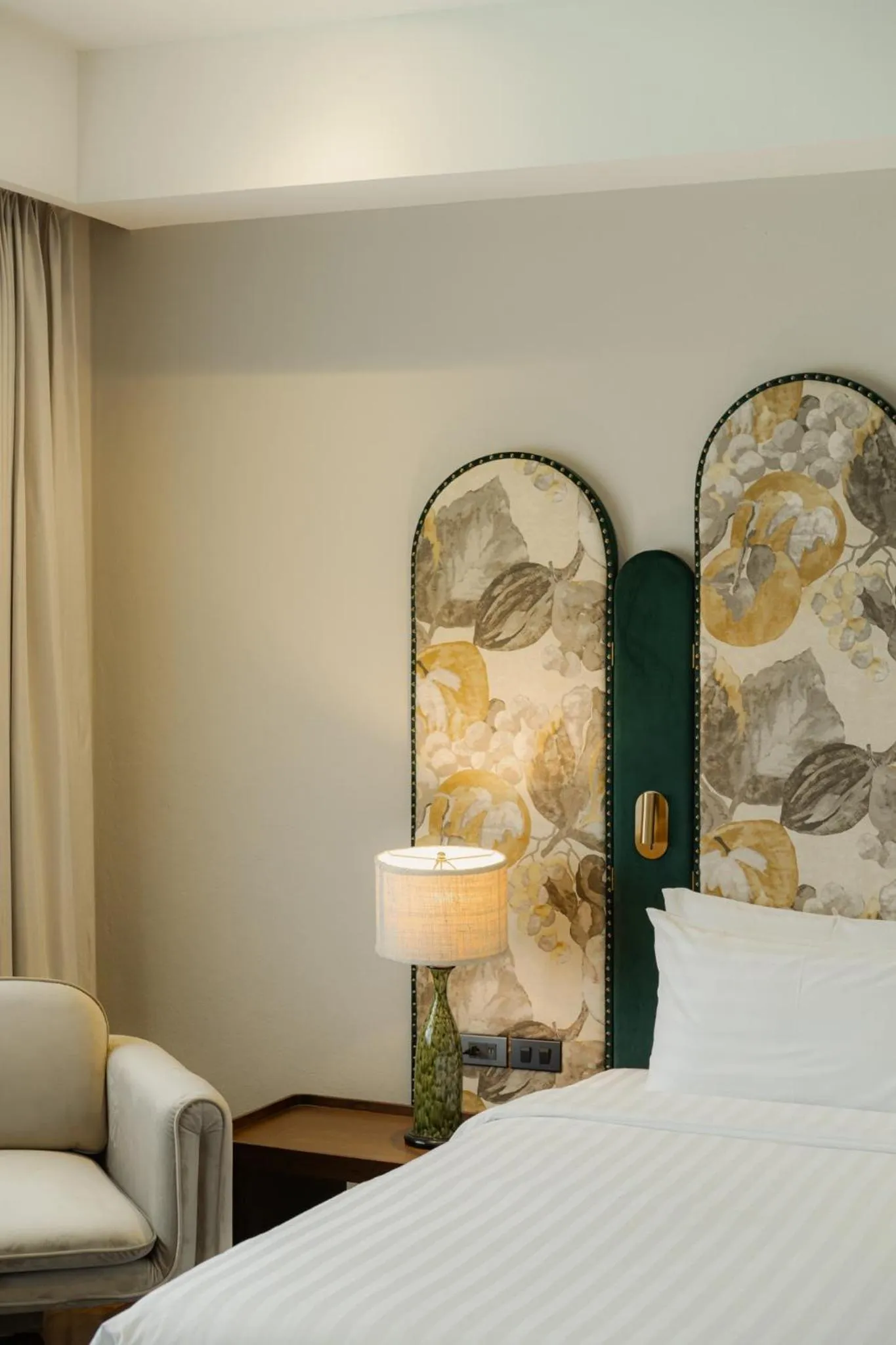 Bedroom, Bed in The 3sis Hotel