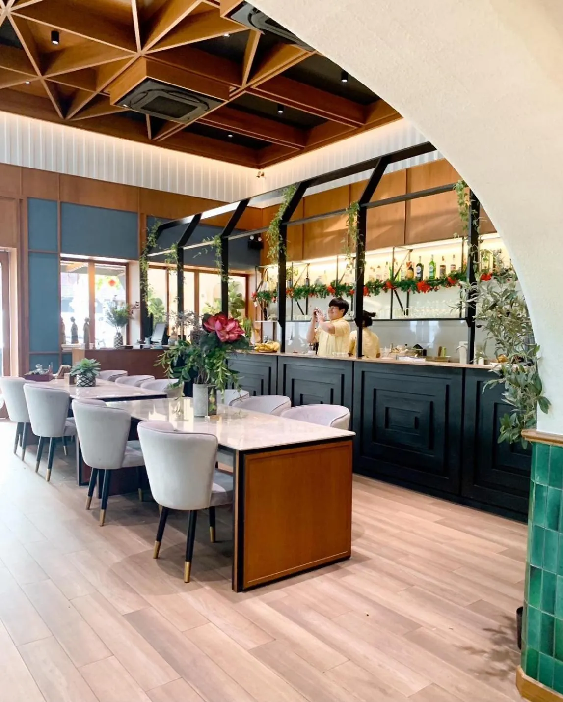 Restaurant/places to eat in The 3sis Hotel