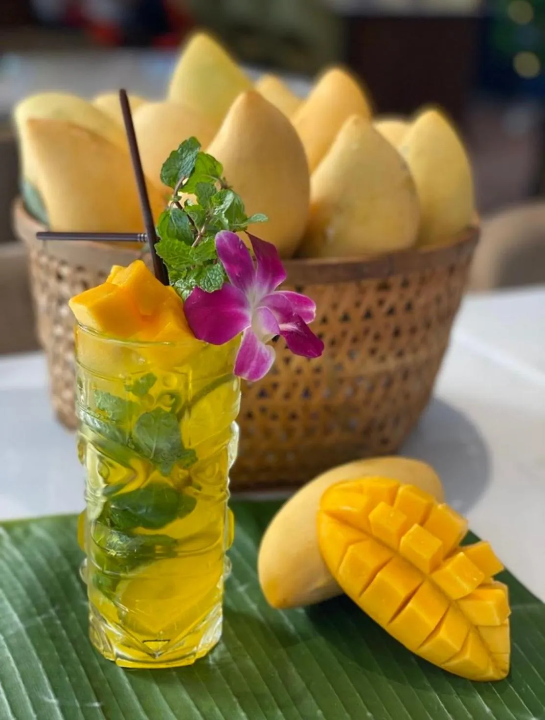 Food and drinks in The 3sis Hotel