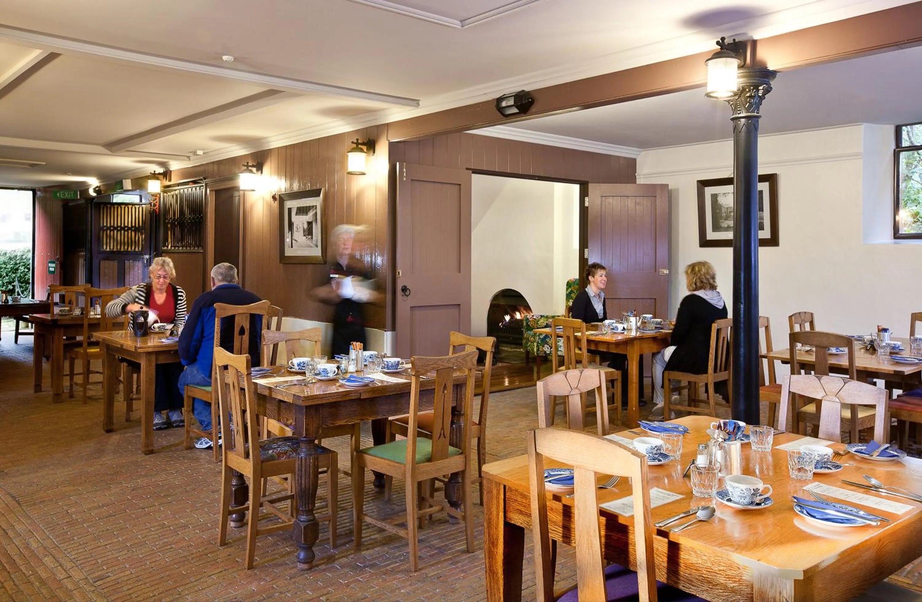 Restaurant/places to eat in Larnach Lodge & Stable Stay