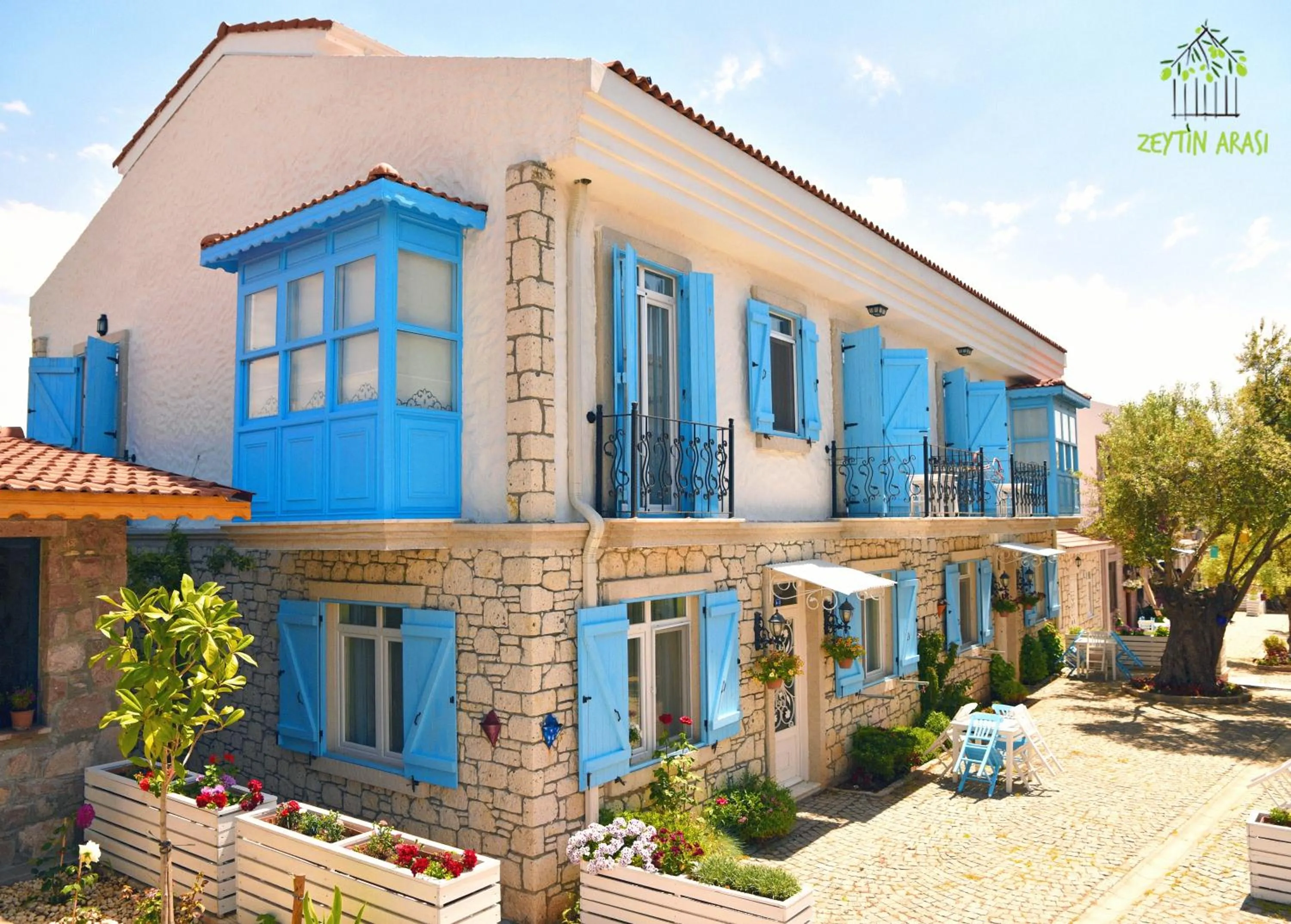 Property building in Zeytin Arası Apart Otel