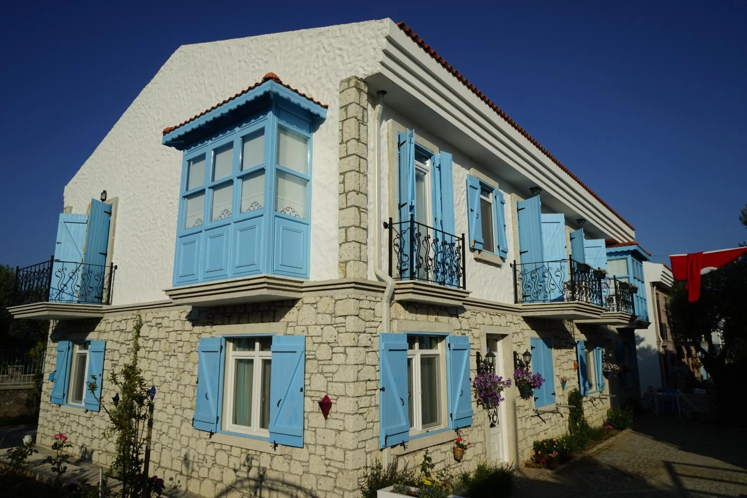 Property building in Zeytin Arası Apart Otel