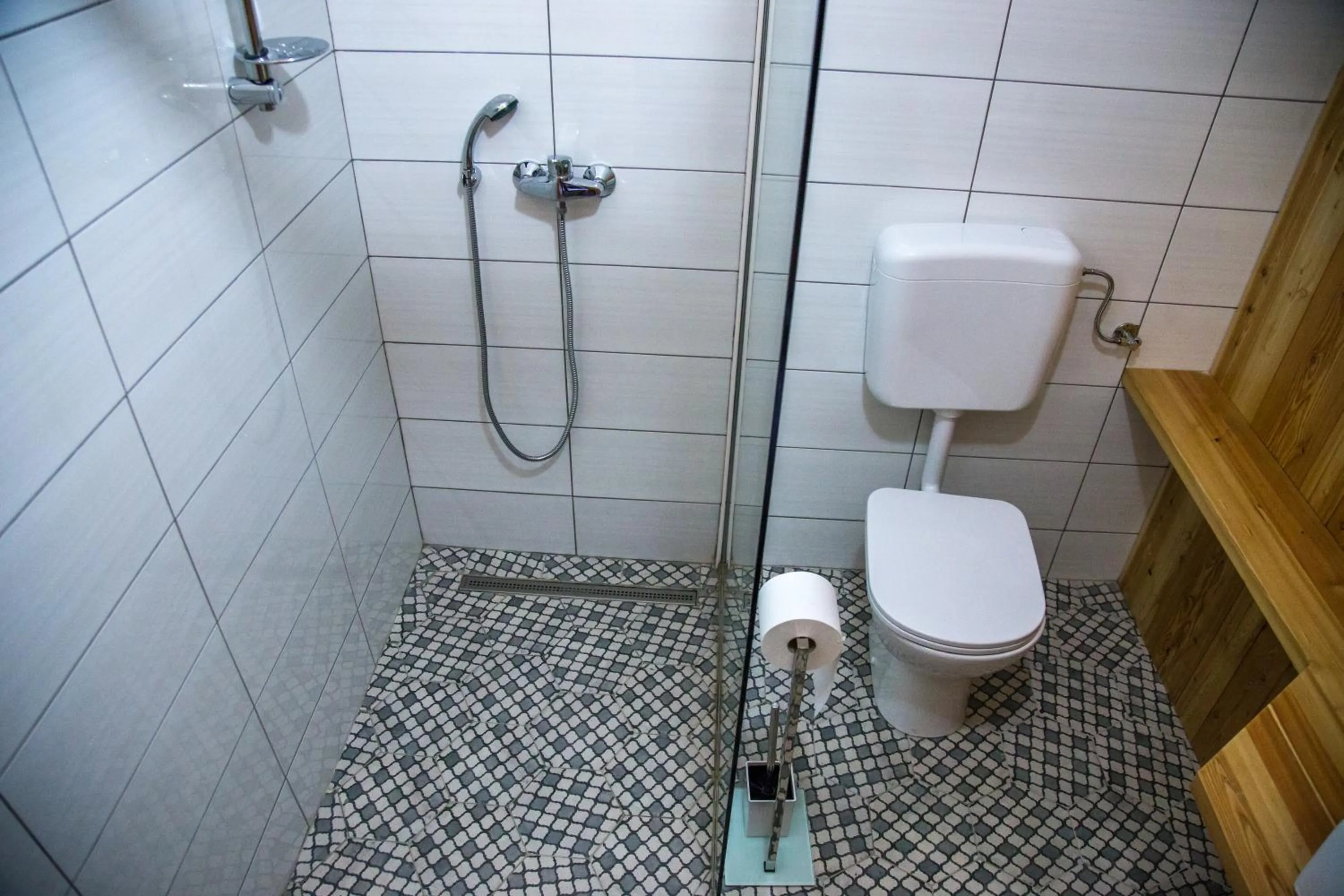 Shower in Koča Bistra - Velika planina